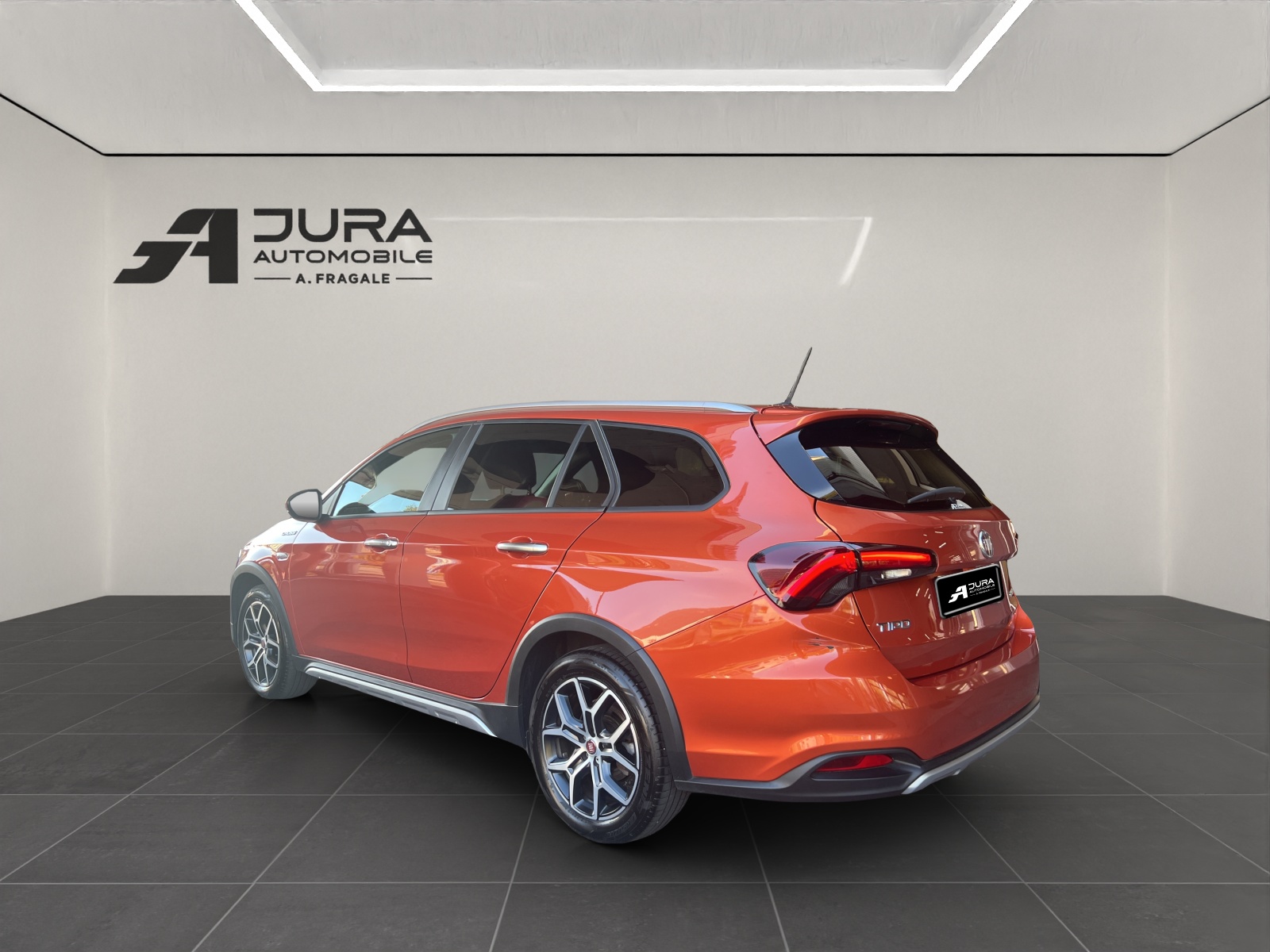 FIAT Tipo SW 1.5 Hybrid Swiss Cross-image-4