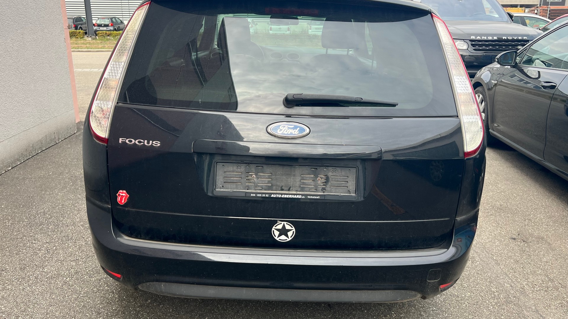FORD Focus 1.8i Titanium-image-5