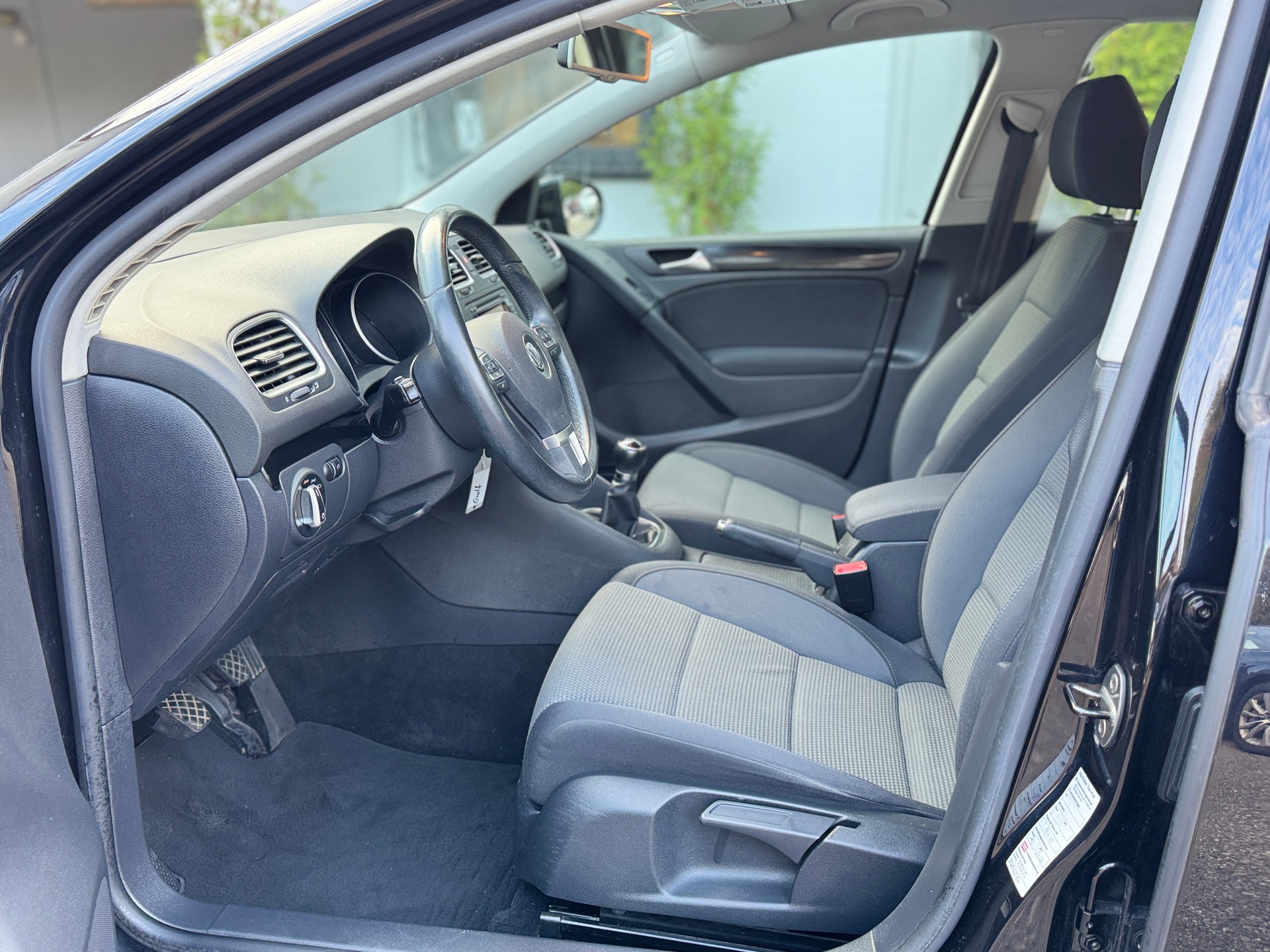 VW Golf 1.2 TSI BlueMotion Technology Team-image-6