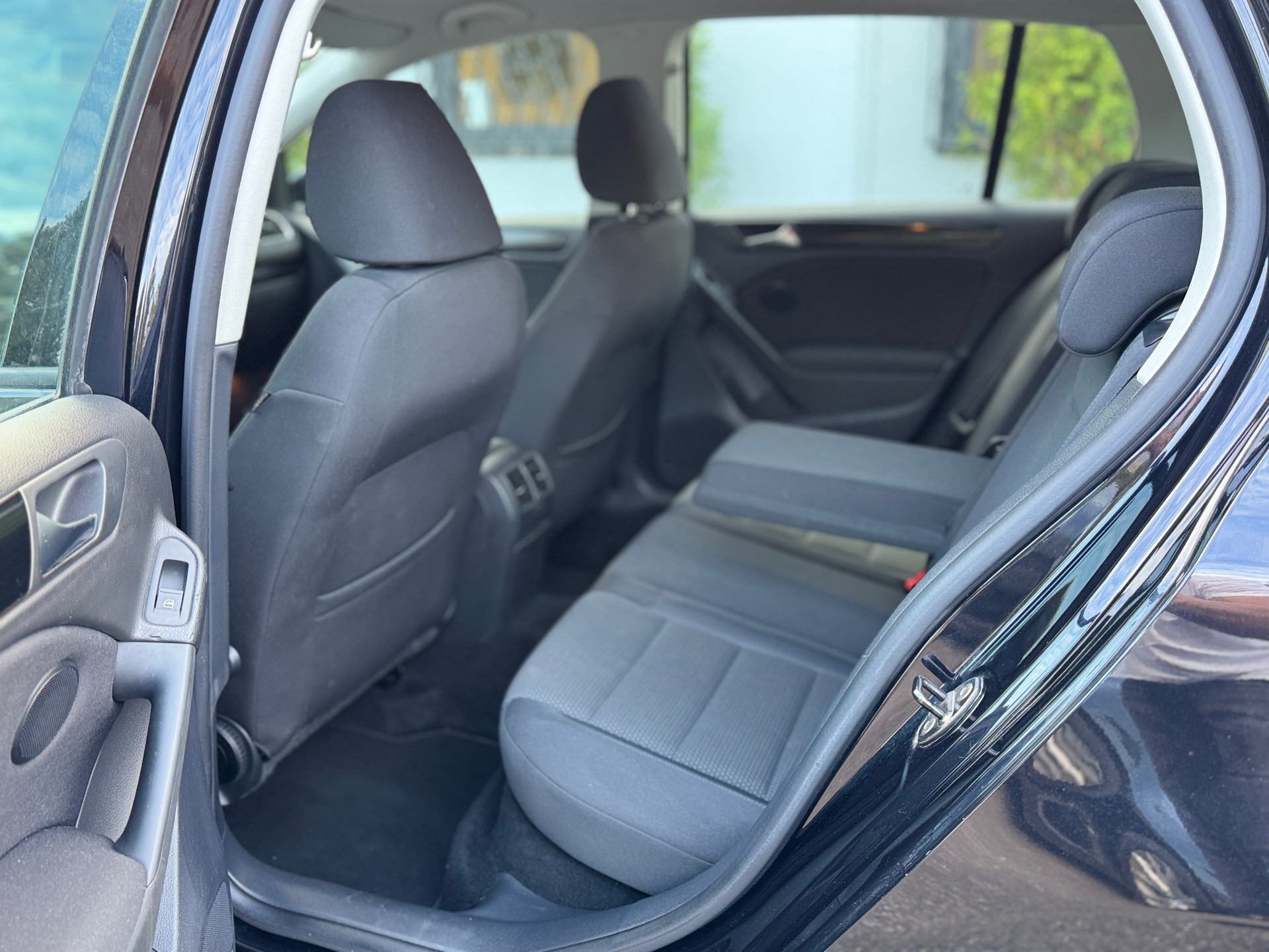 VW Golf 1.2 TSI BlueMotion Technology Team-image-7