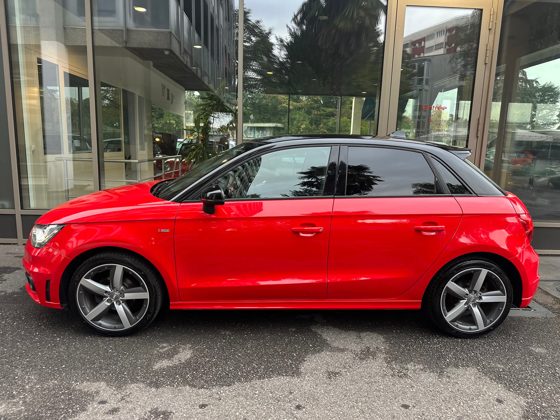 AUDI A1 Sportback 1.2 TFSI Ambition-image-3
