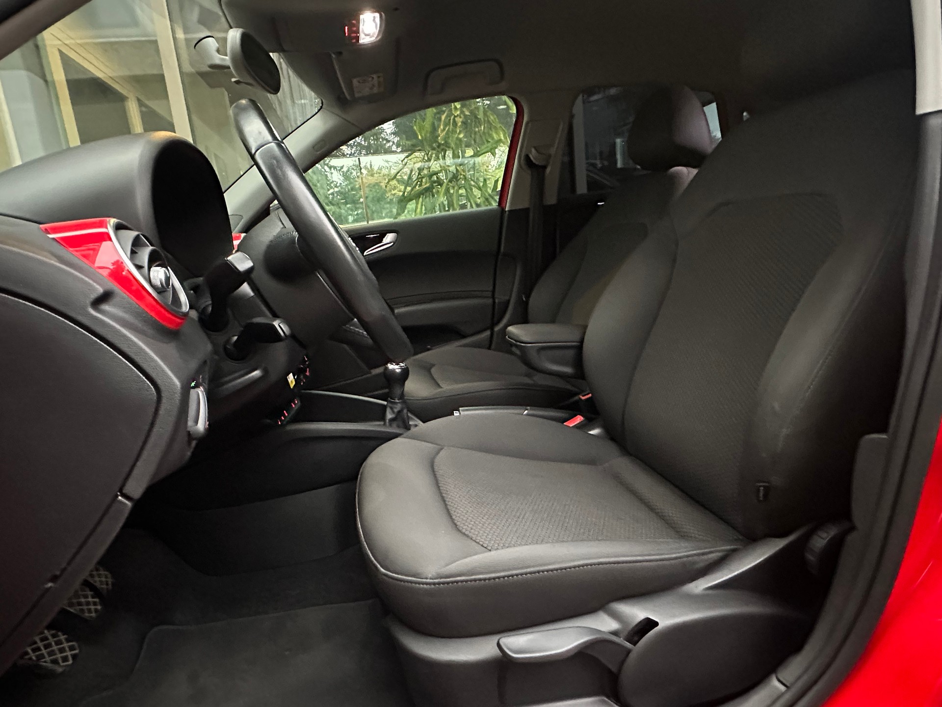 AUDI A1 Sportback 1.2 TFSI Ambition-image-8