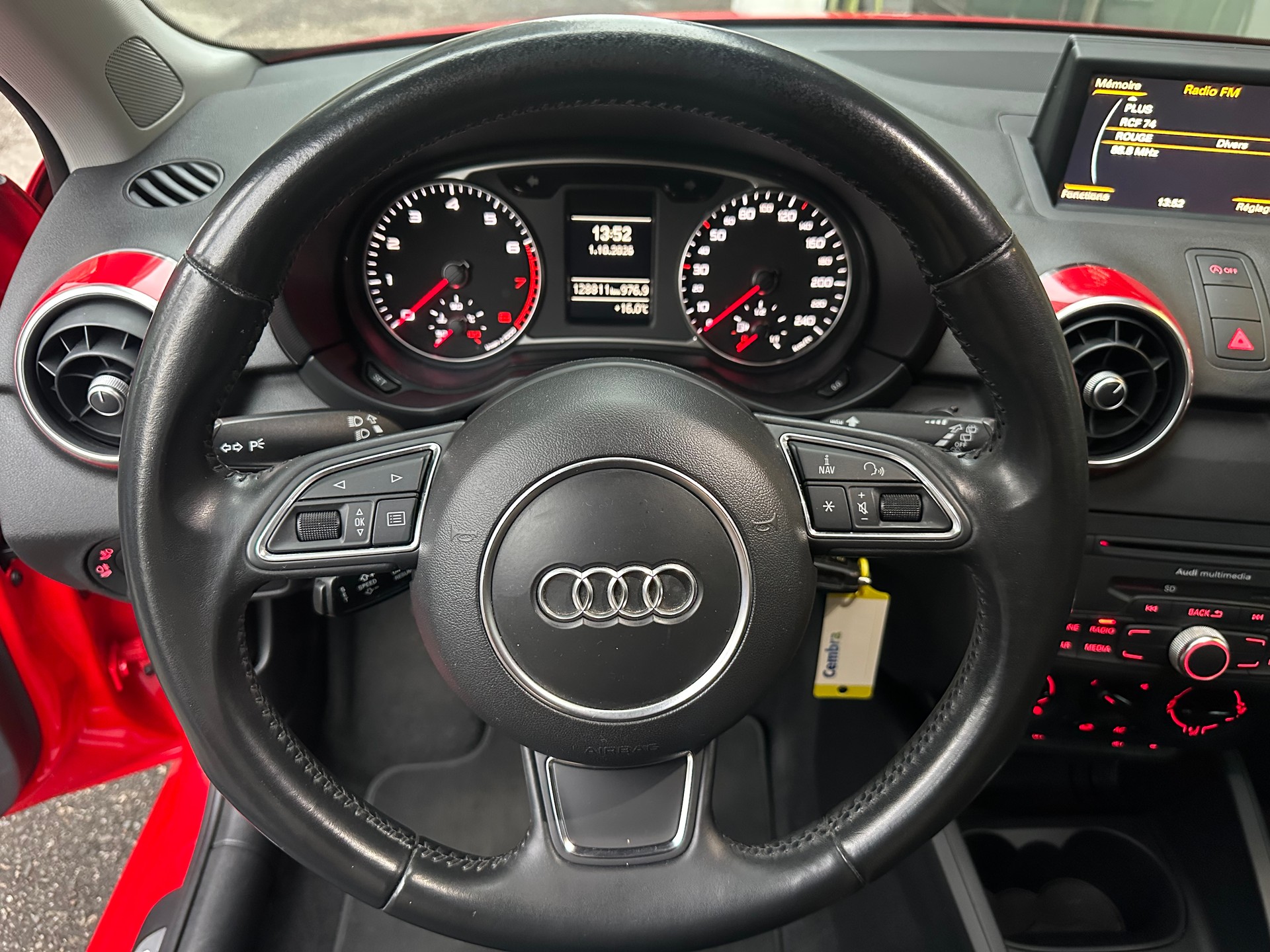 AUDI A1 Sportback 1.2 TFSI Ambition-image-12