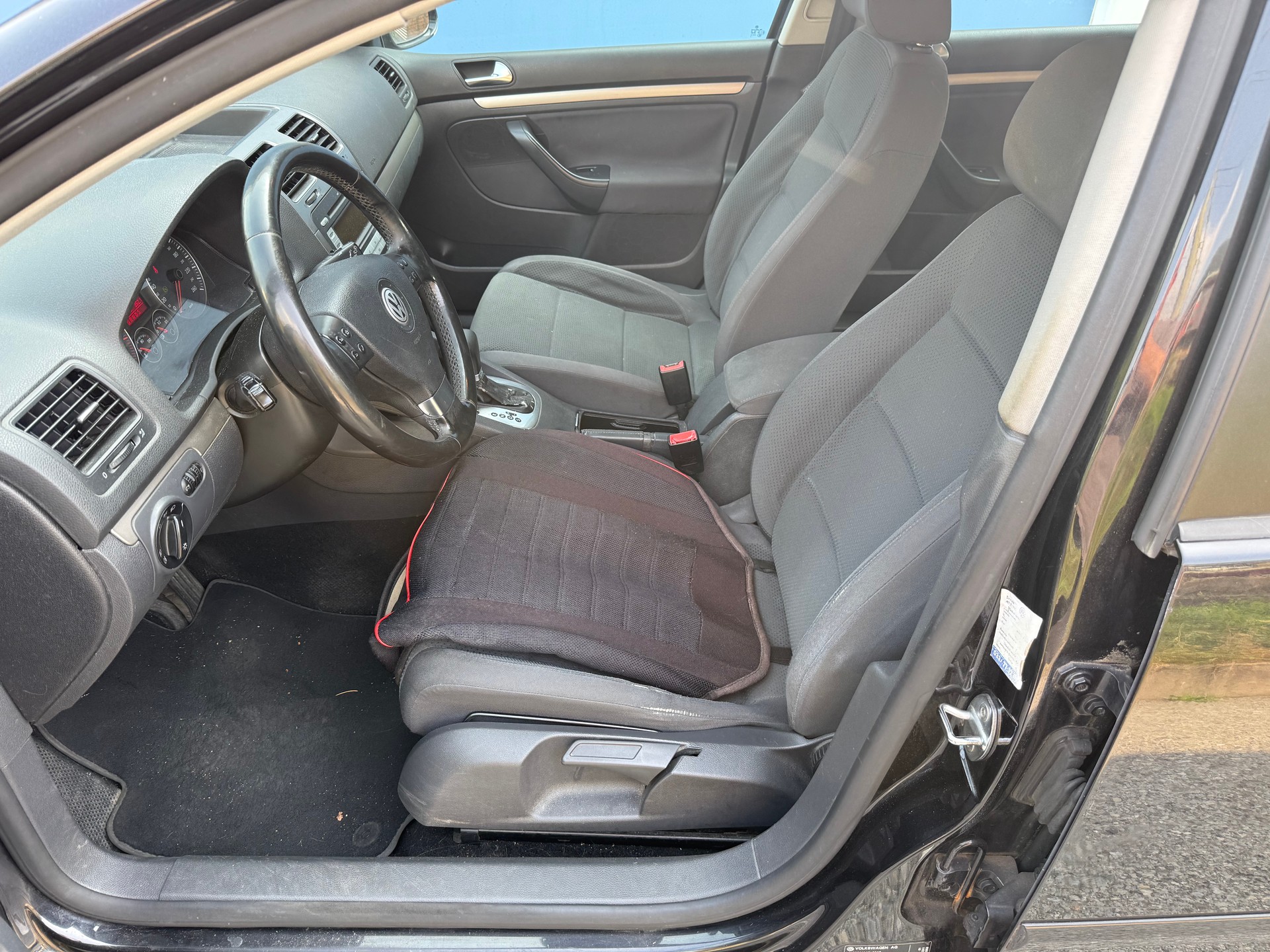 VW Golf 1.4 TSI Trendline DSG-image-6