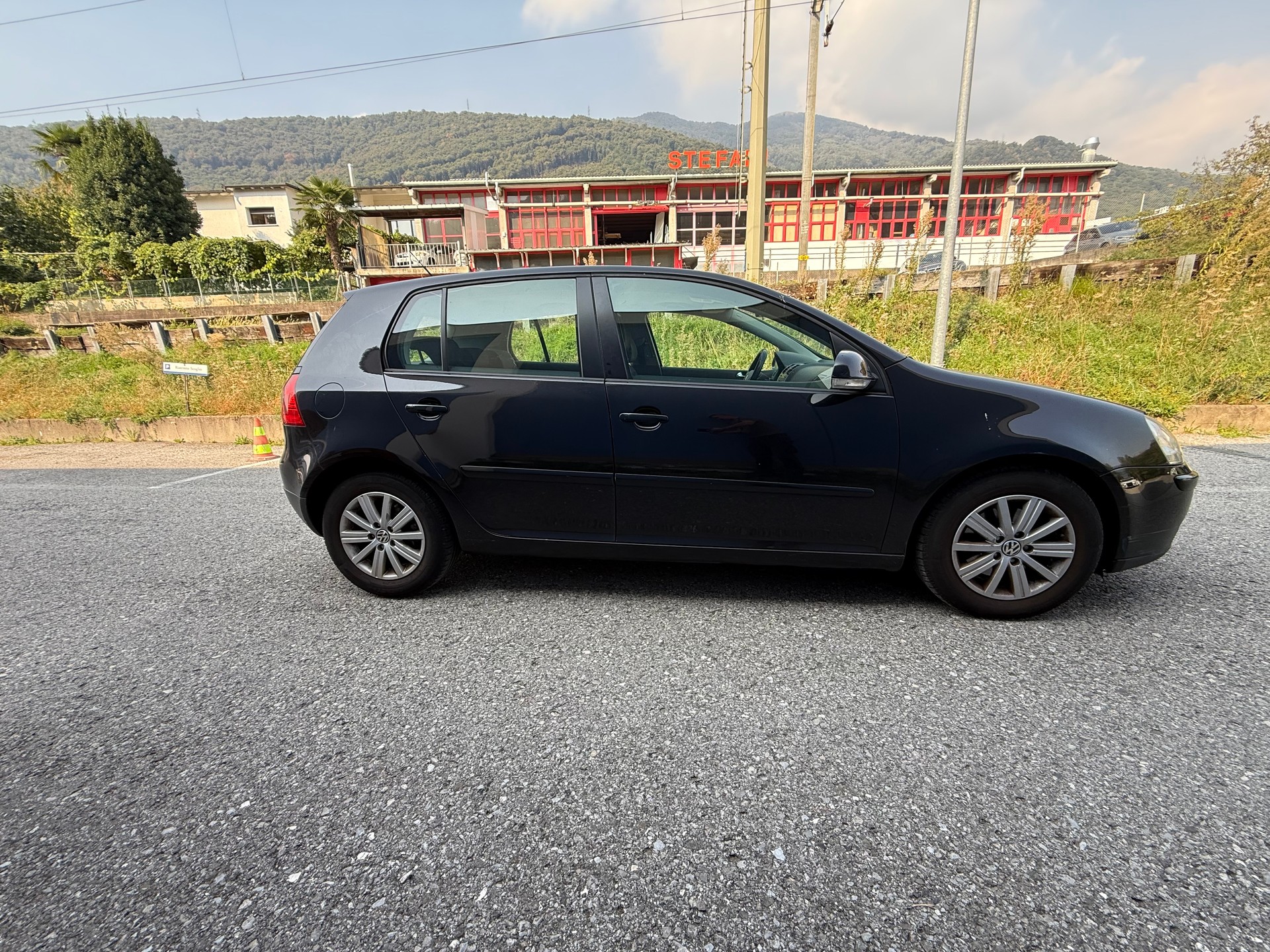VW Golf 1.4 TSI Trendline DSG-image-2