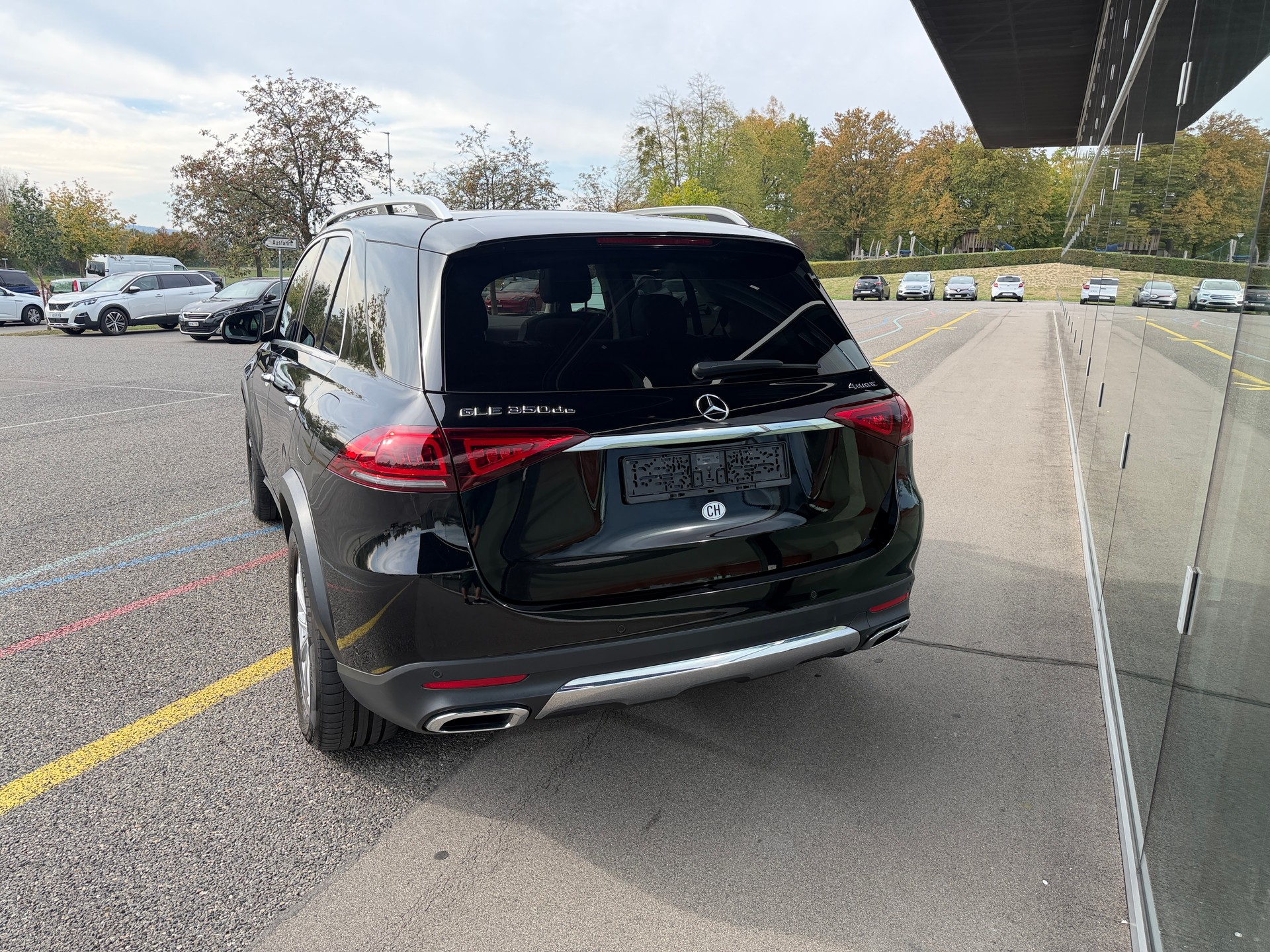 MERCEDES-BENZ GLE 350 de 4Matic 9G-Tronic -- FULL OPTION -- Anhängerkupplung-image-3