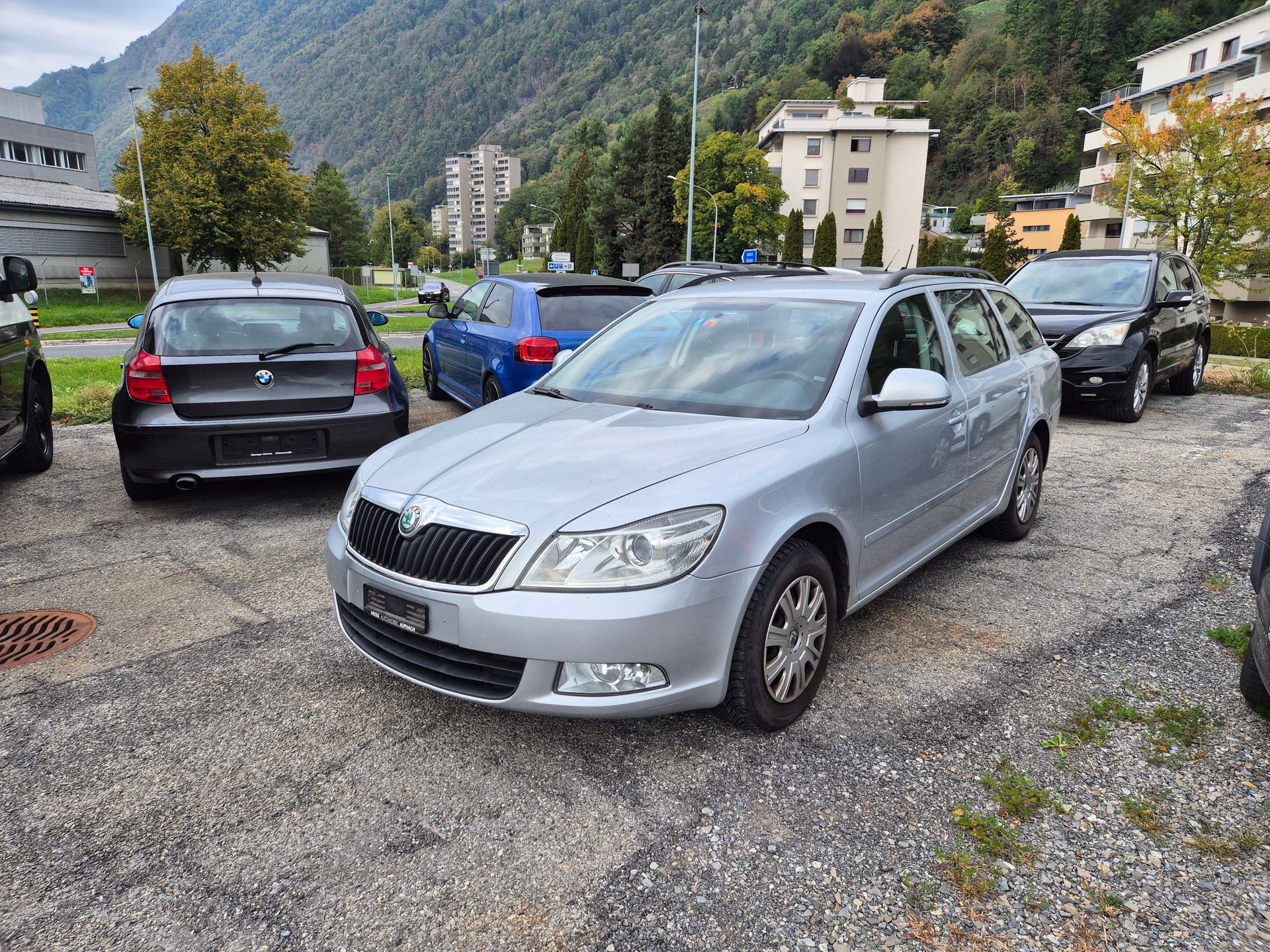 SKODA Octavia Combi 1.6 TDI Ambition 4x4-image-0
