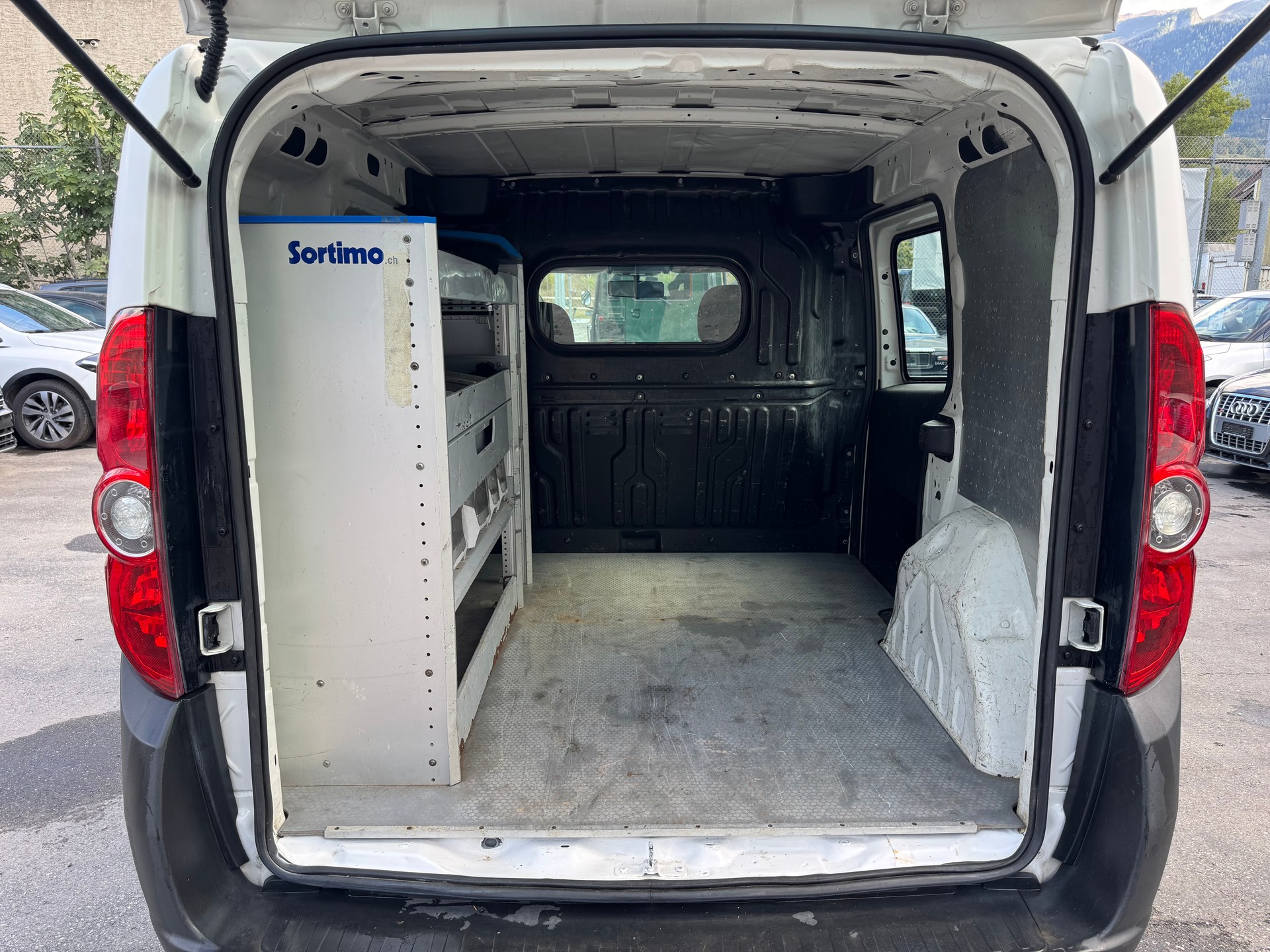 FIAT Doblò 1.6 Multijet Cargo Base-image-5