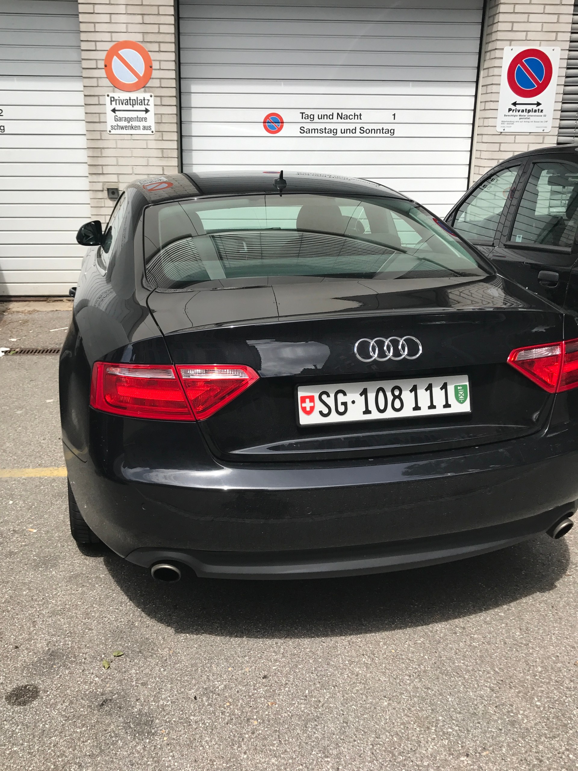 AUDI 3.2 V6 FSI quattro-image-2