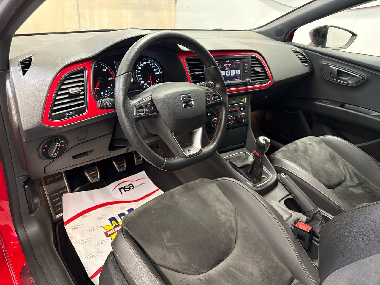SEAT Leon 2.0 TDI FR-image-2