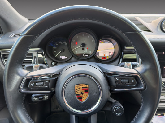 PORSCHE Macan S PDK-image-8