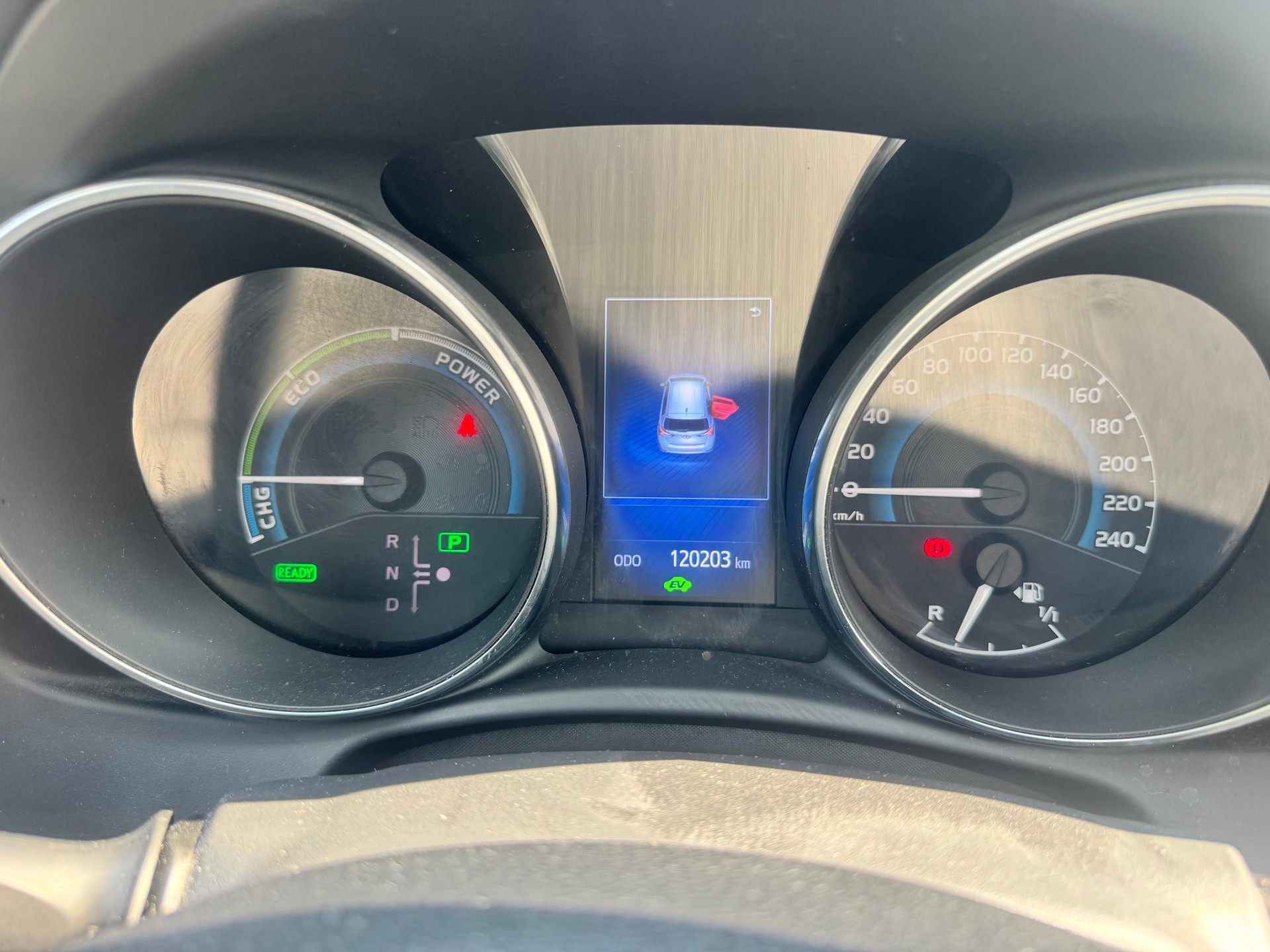 TOYOTA Auris 1.8 HSD Style e-CVT-image-6