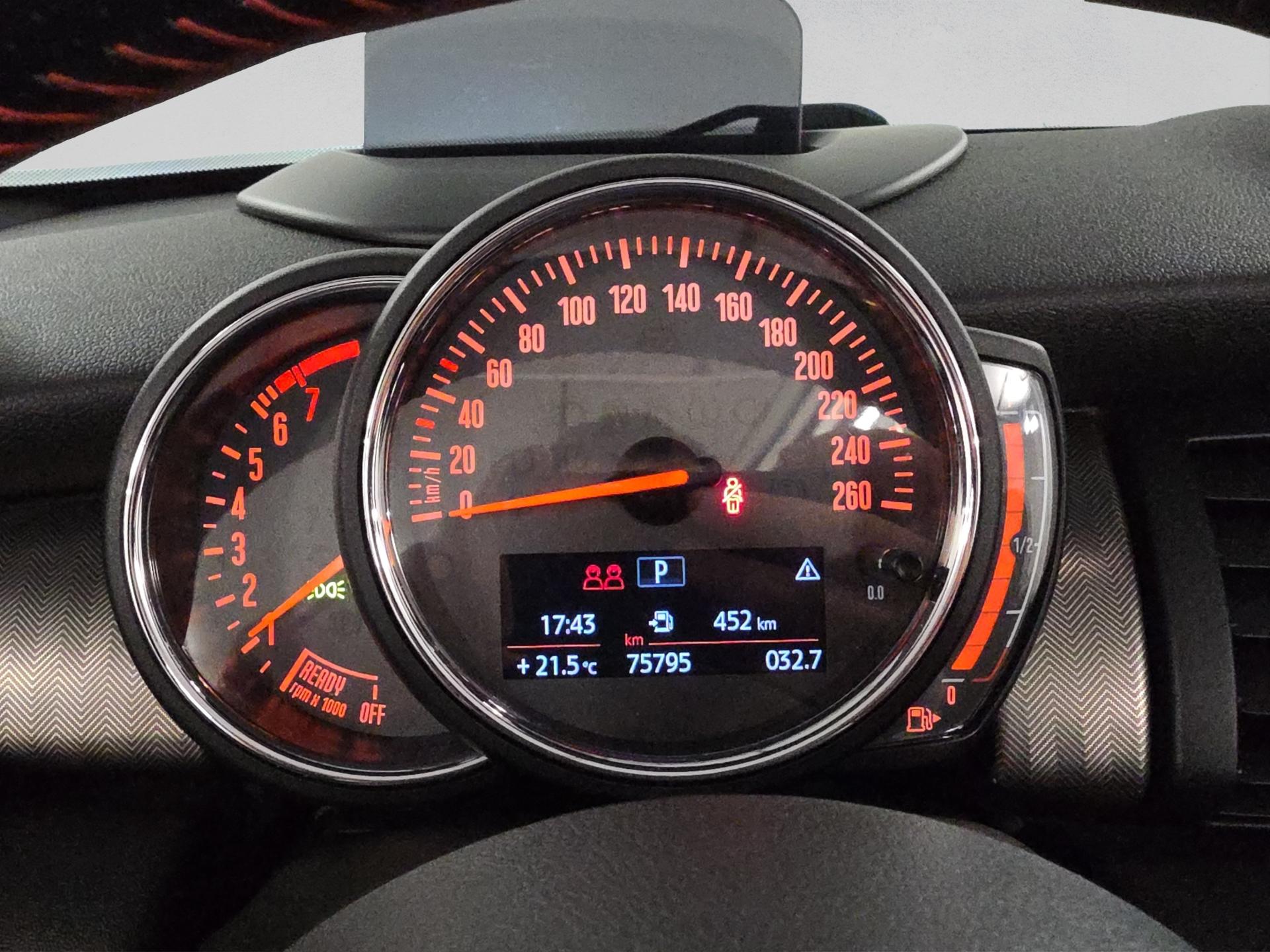 MINI Cooper S Cabriolet Steptronic-image-10