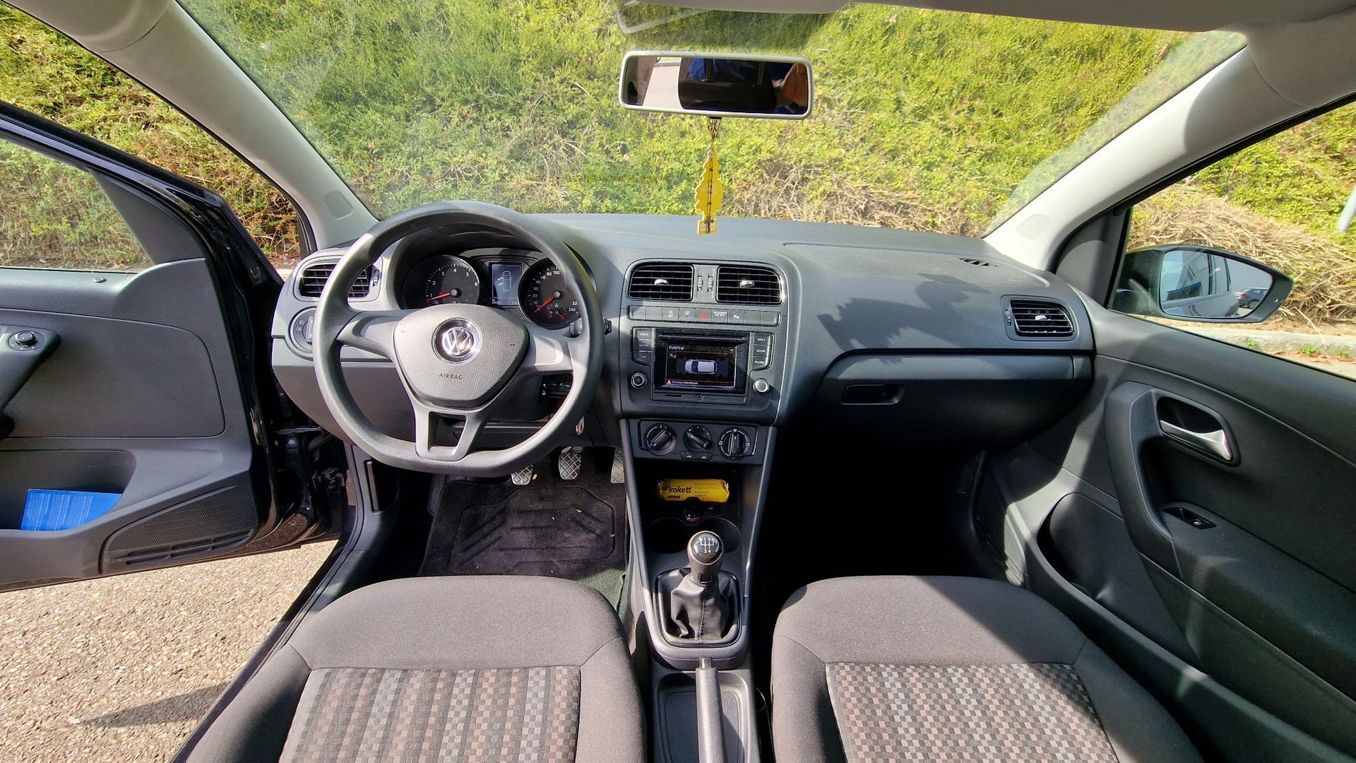 VW 1.2 TSI 90 BlueMT Trendline-image-1