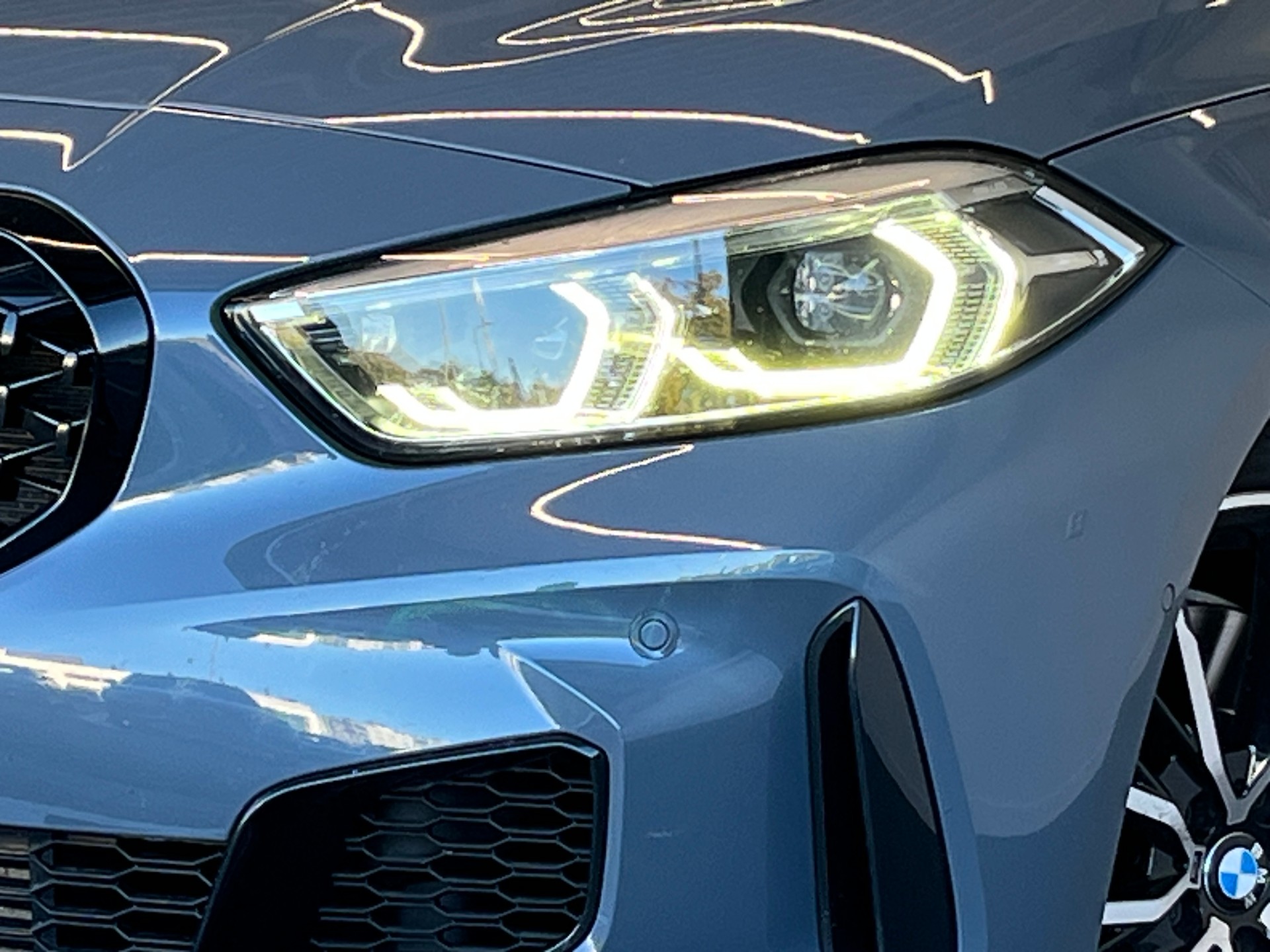 BMW M135i xDrive Steptronic-image-3