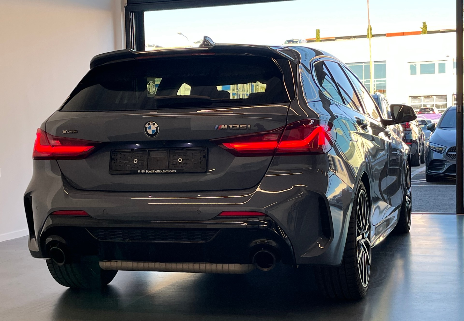 BMW M135i xDrive Steptronic-image-6