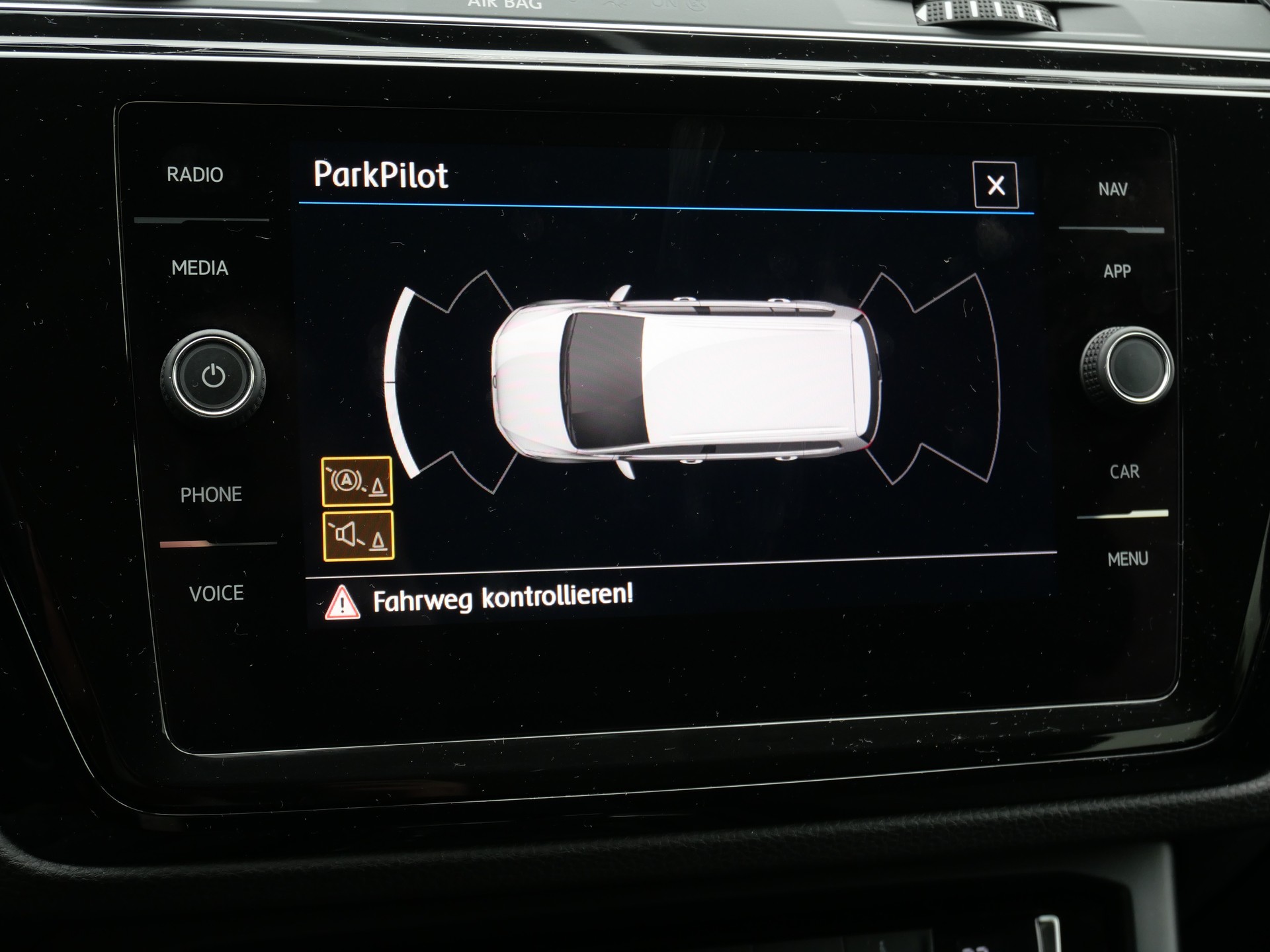 VW Touran 2.0 TDI BlueMotion Technology Comfortline DSG *7-Plätzer*-image-15