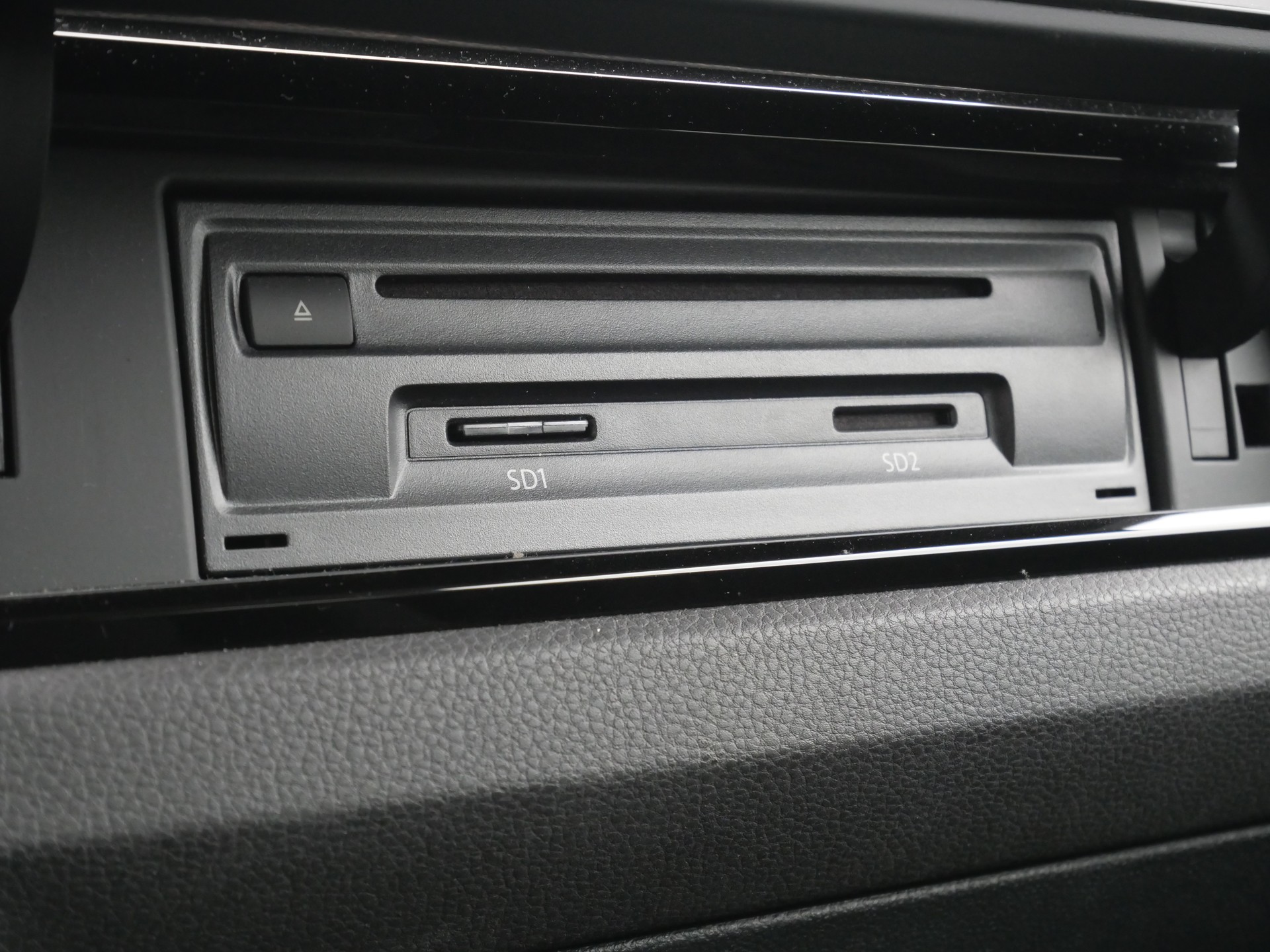 VW Touran 2.0 TDI BlueMotion Technology Comfortline DSG *7-Plätzer*-image-14
