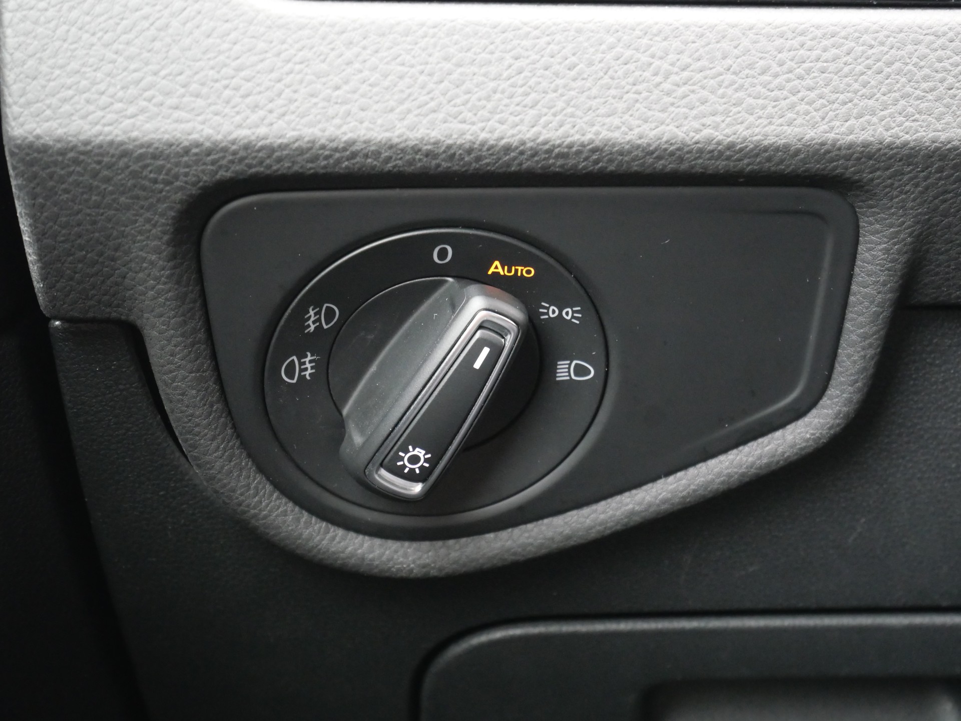 VW Touran 2.0 TDI BlueMotion Technology Comfortline DSG *7-Plätzer*-image-22