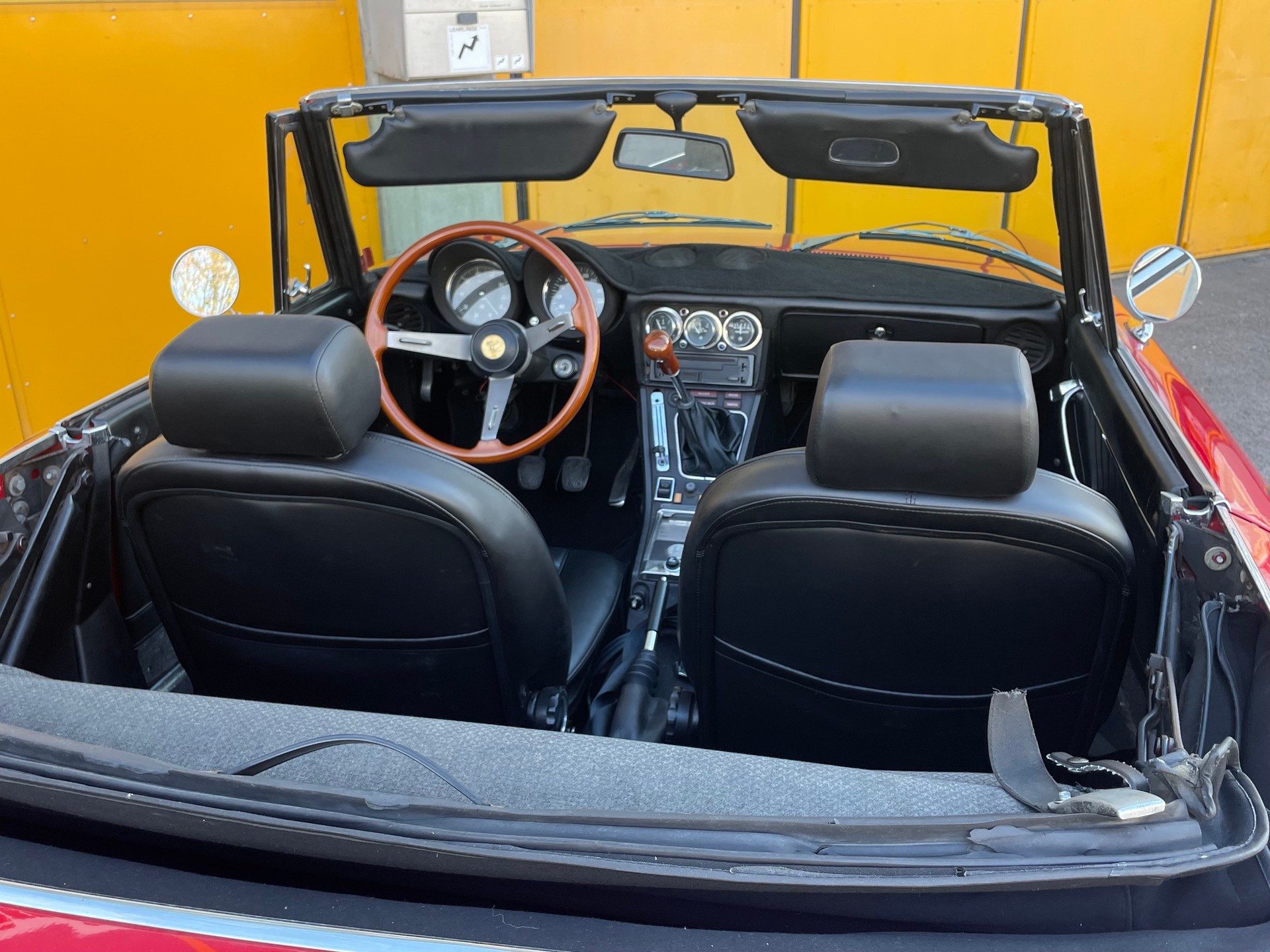 ALFA ROMEO 2.0-image-9