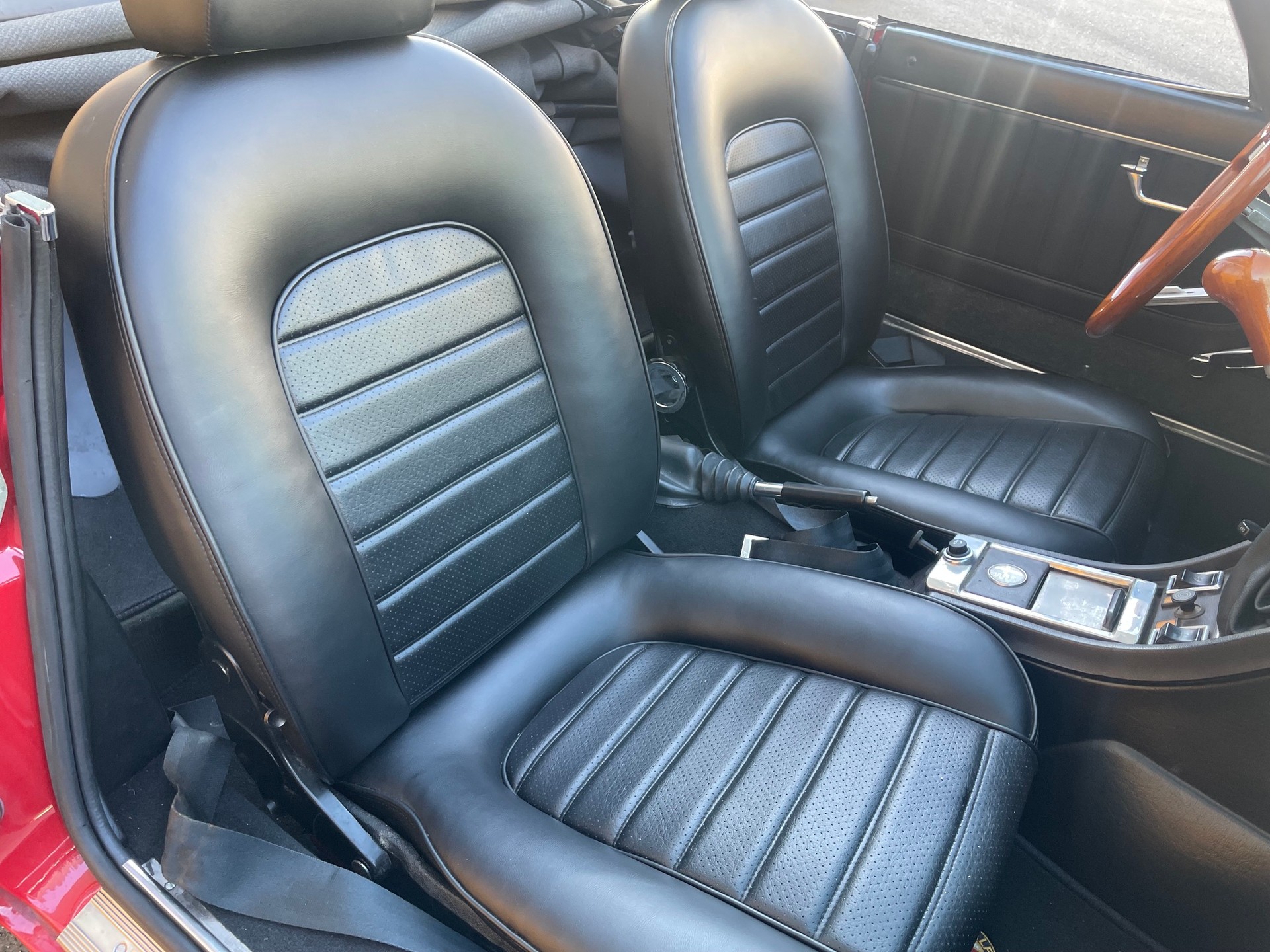 ALFA ROMEO 2.0-image-11