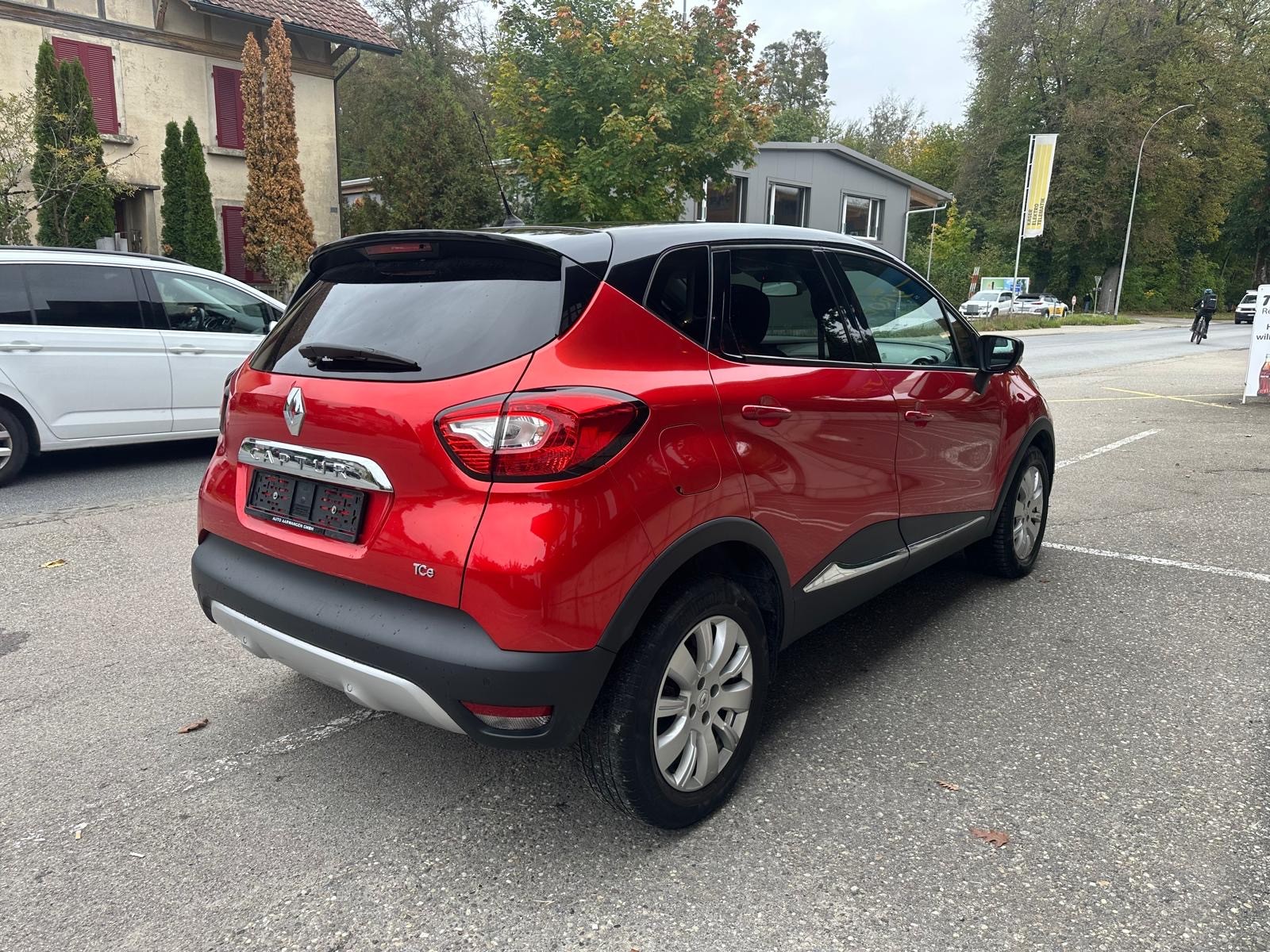 RENAULT Captur 1.2 T 16V Dynamique EDC-image-3