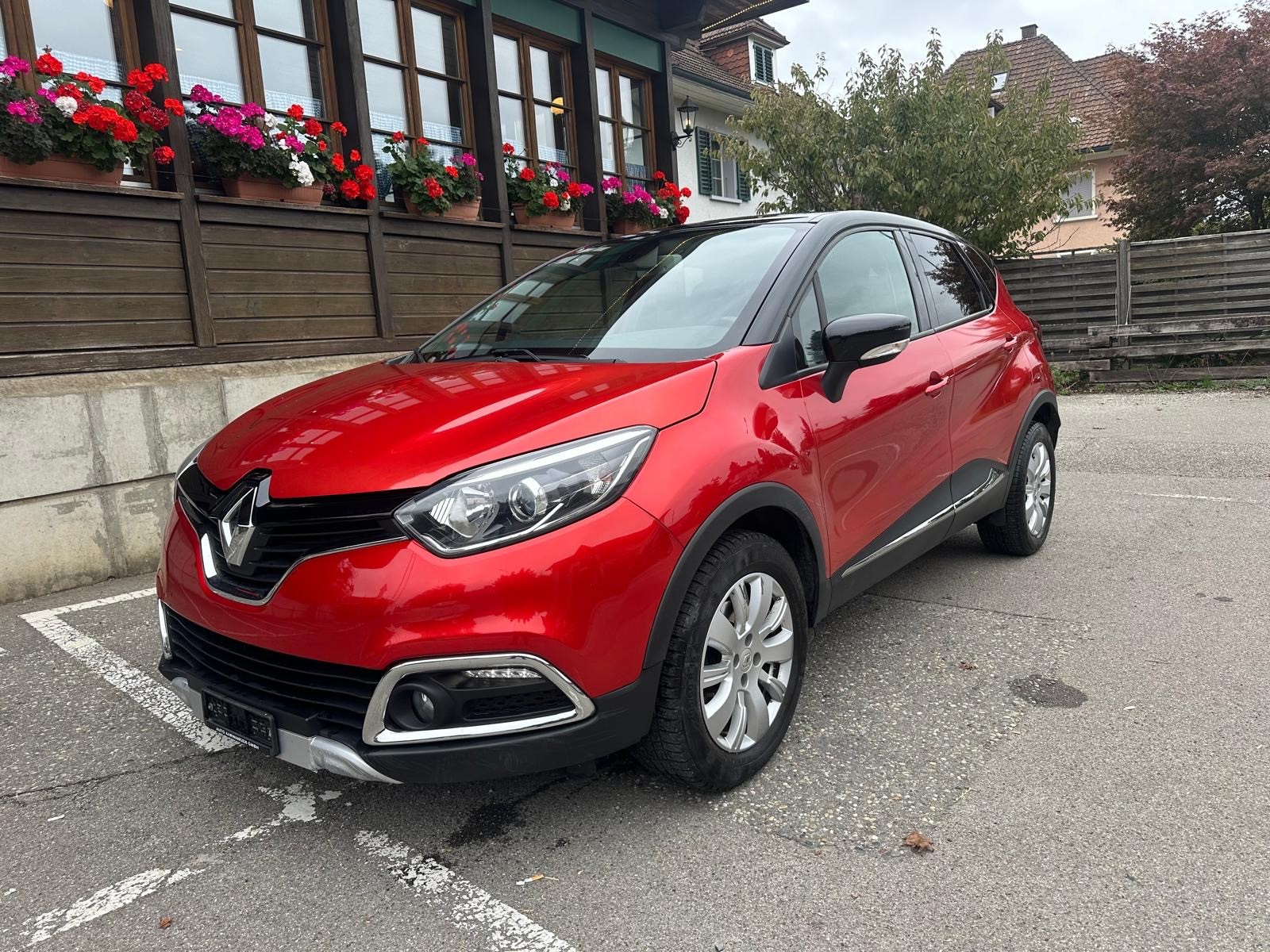 RENAULT Captur 1.2 T 16V Dynamique EDC-image-1