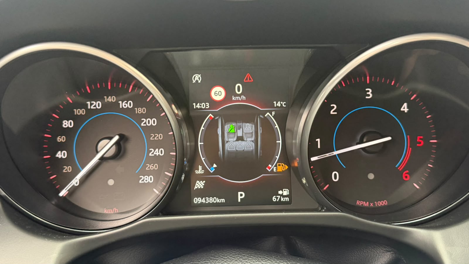 JAGUAR XF S Automatic-image-15