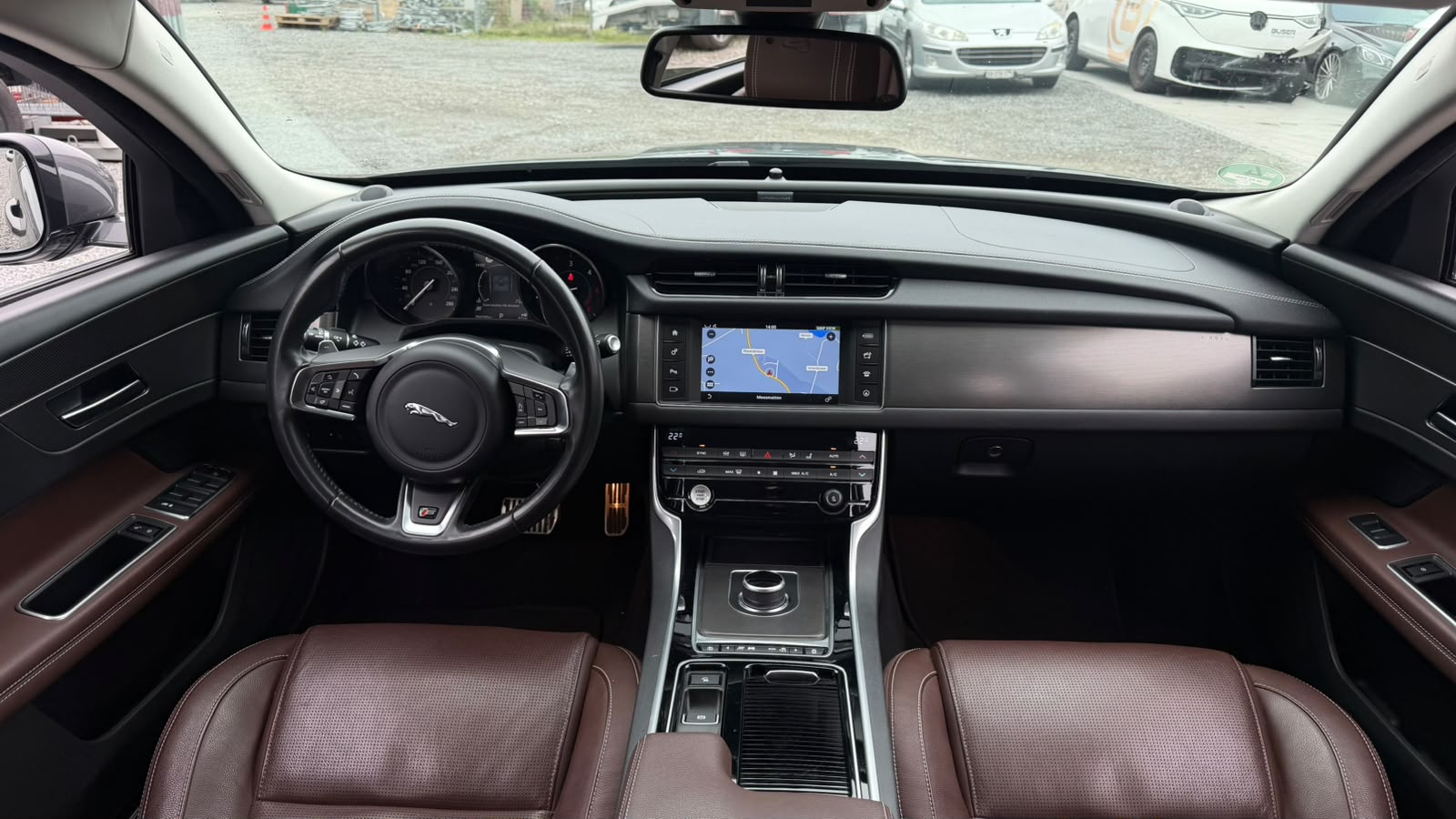 JAGUAR XF S Automatic-image-10