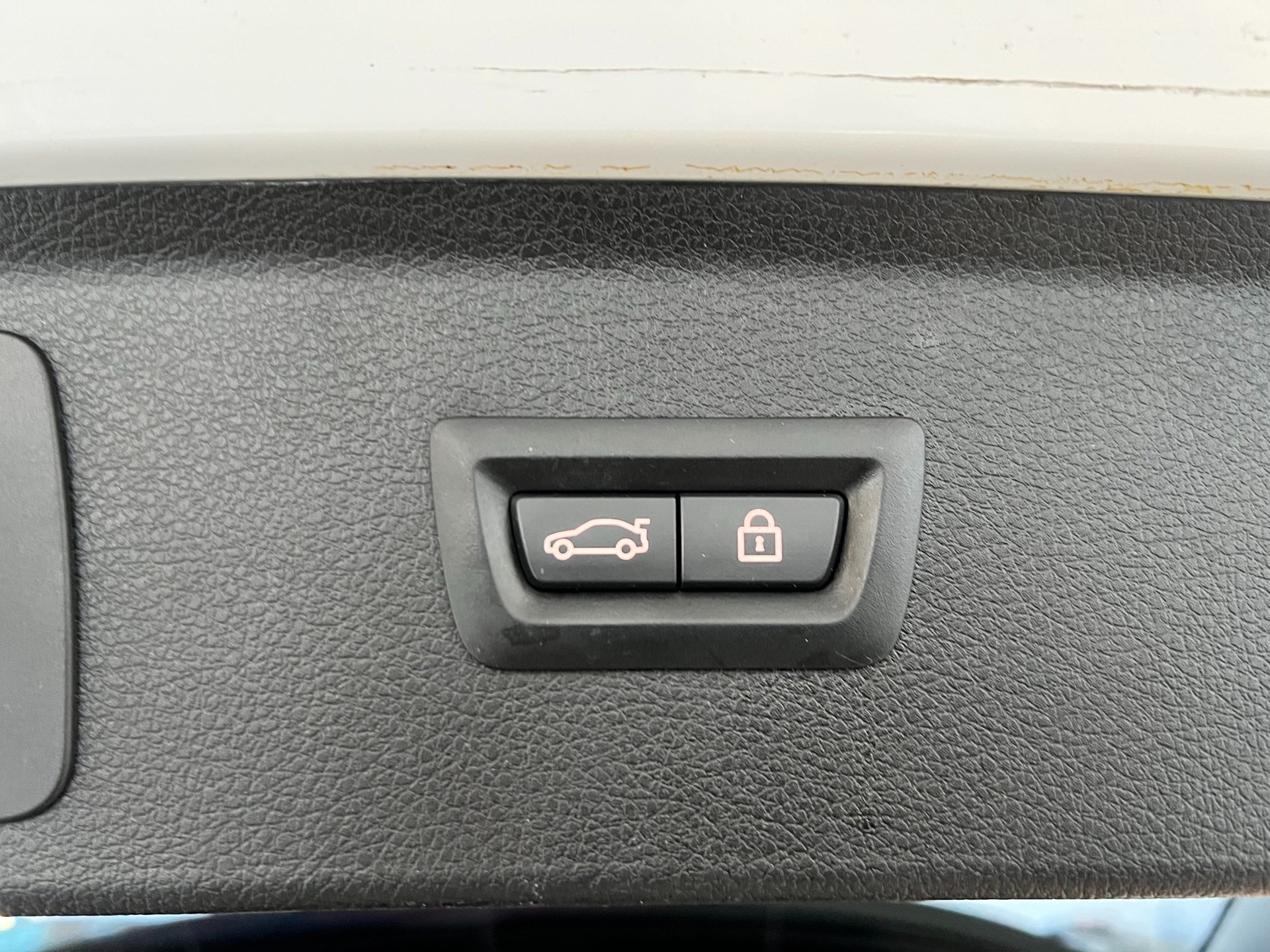 BMW 220d xDrive Active Tourer M Sport Steptronic-image-23