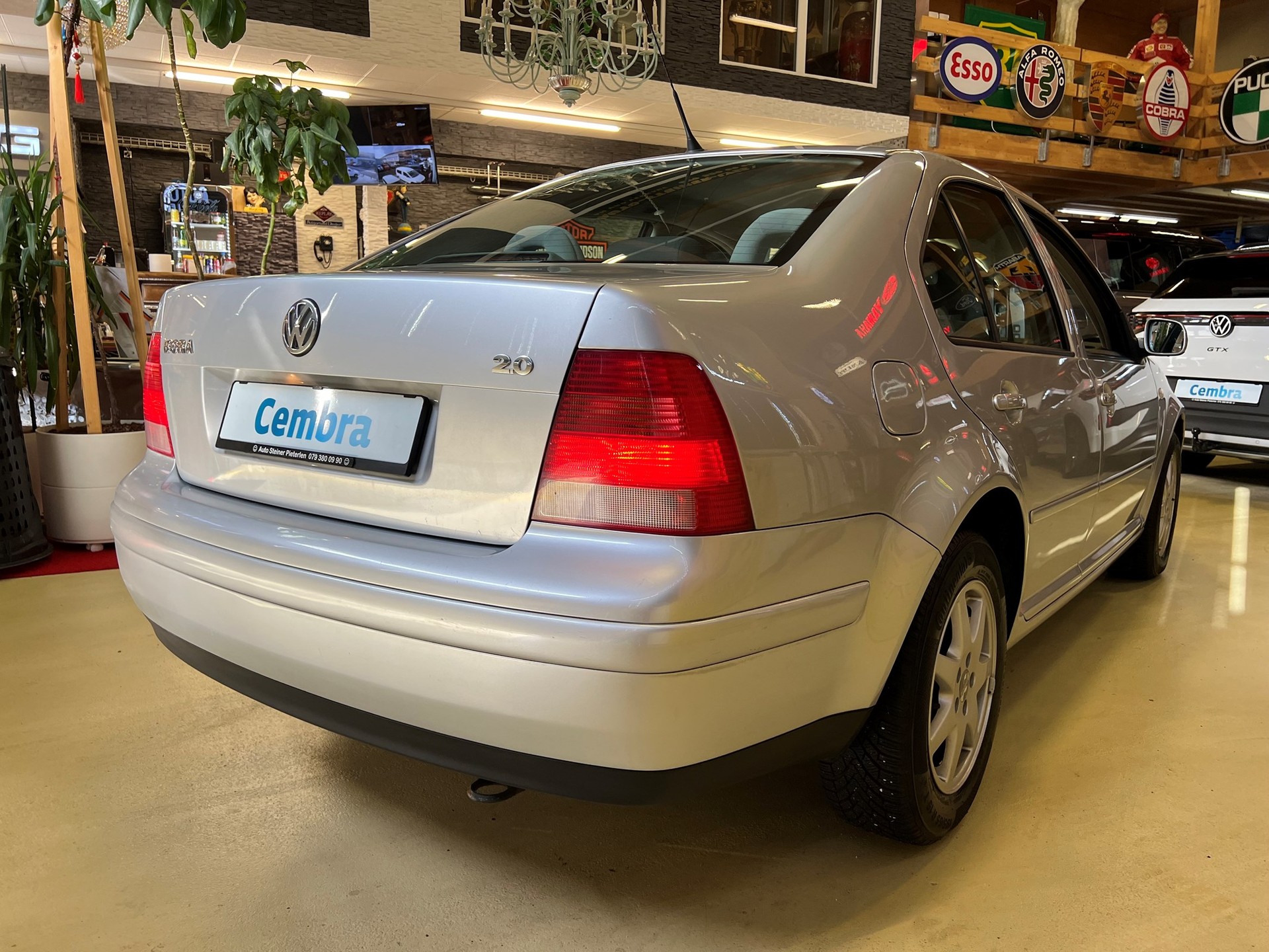 VW BORA MIT ERST: 56`000 KM !! AUTOMAT !! FRISCH AB MFK !! BORA 2.0 COMPFORTLINE-showroom-element-1