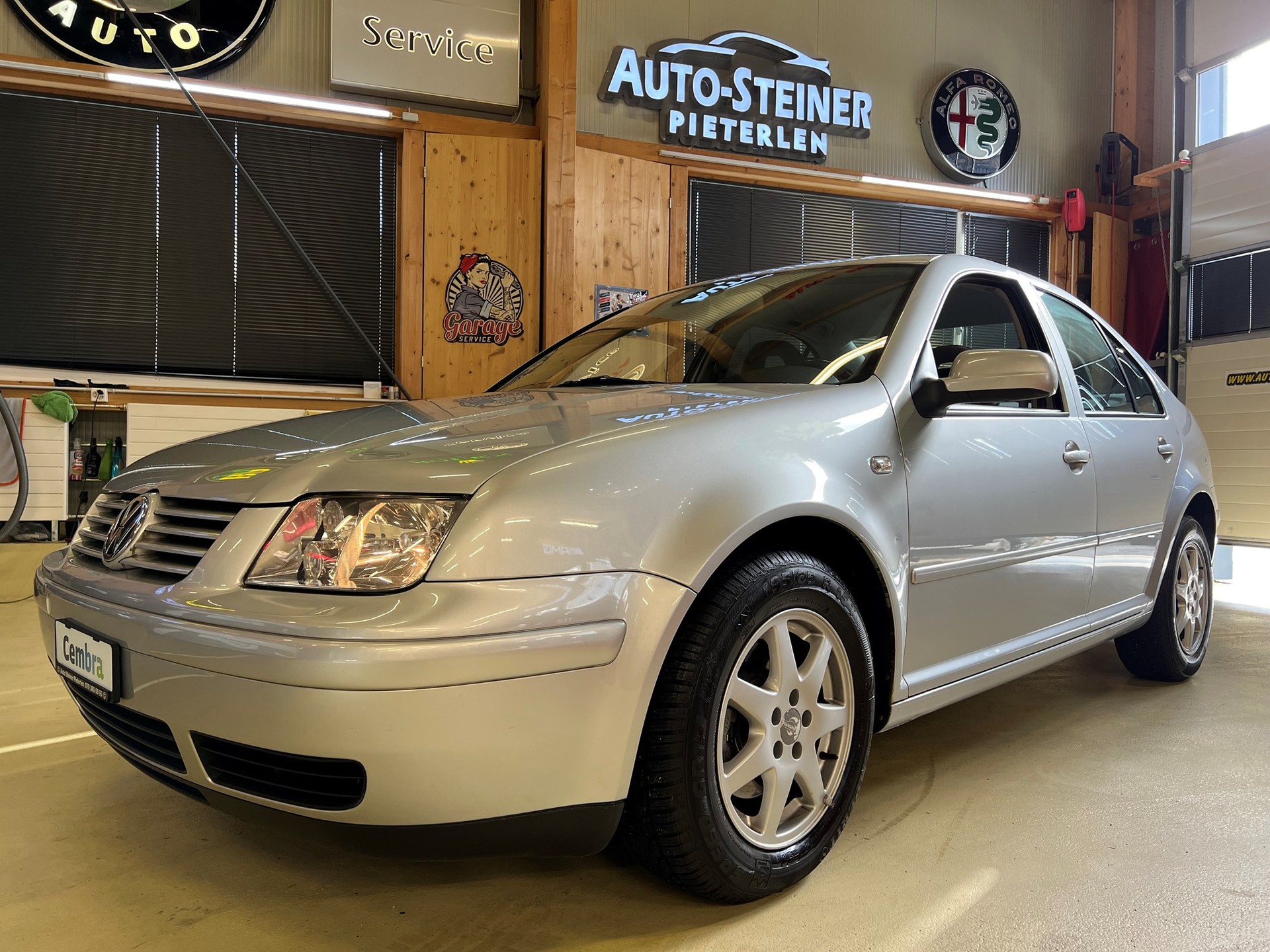 VW BORA MIT ERST: 56`000 KM !! AUTOMAT !! FRISCH AB MFK !! BORA 2.0 COMPFORTLINE-image-13