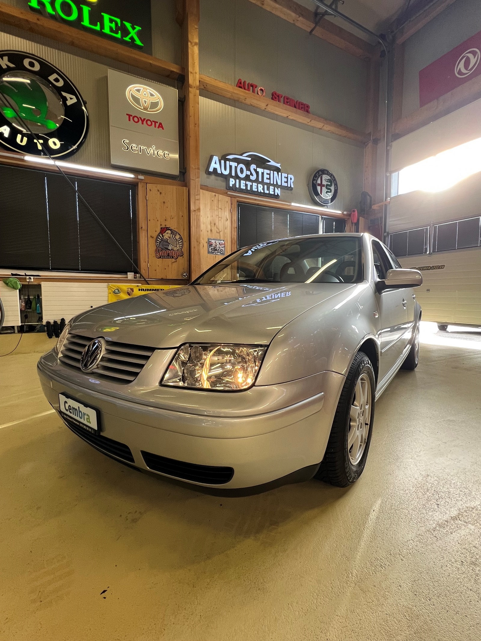 VW BORA MIT ERST: 56`000 KM !! AUTOMAT !! FRISCH AB MFK !! BORA 2.0 COMPFORTLINE