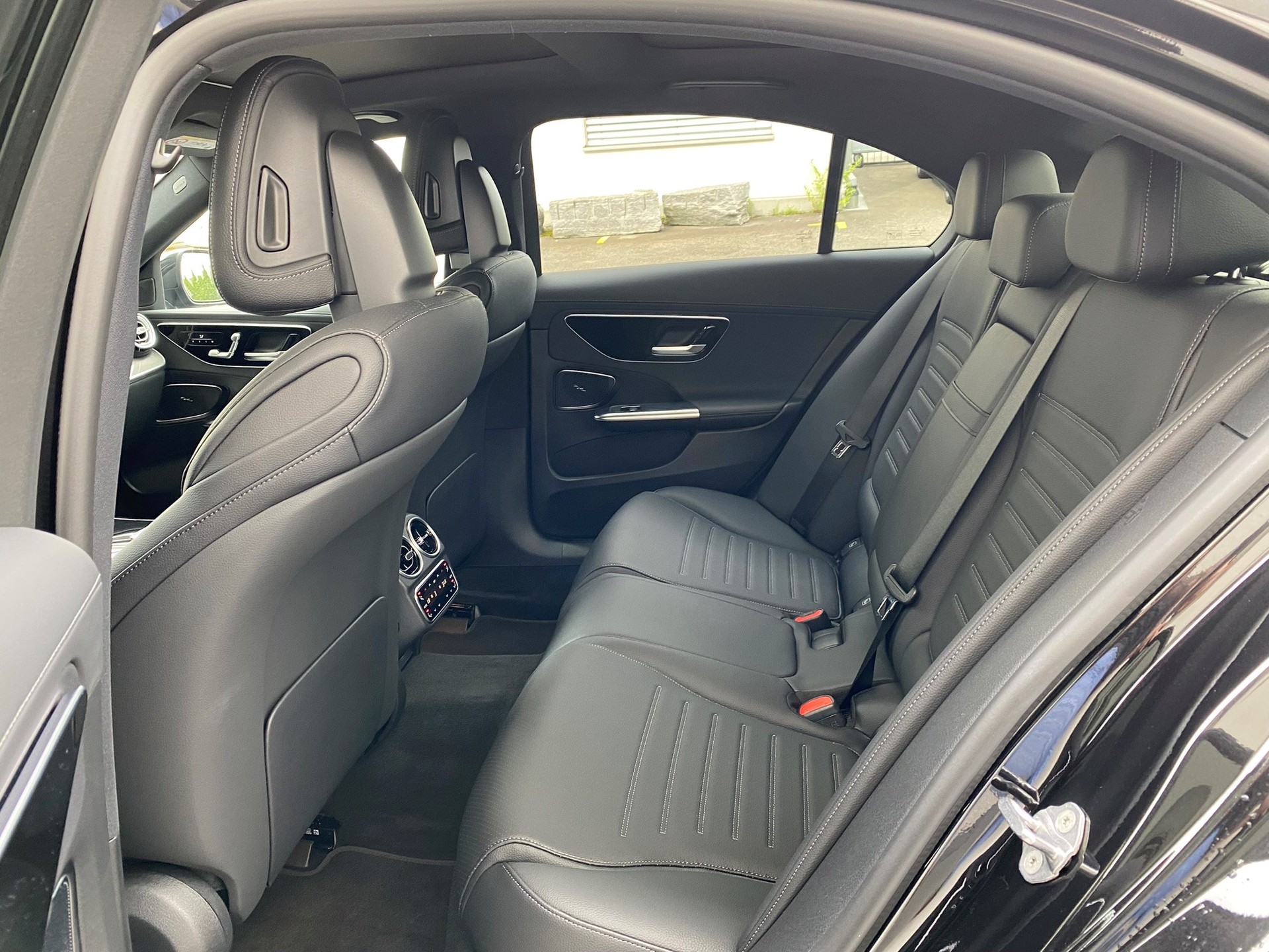 MERCEDES-BENZ C 220 d 4Matic Swiss Star-image-16