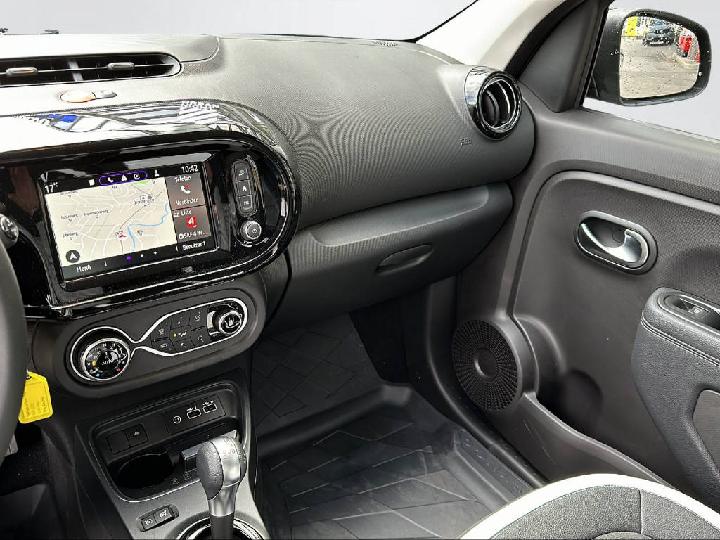 RENAULT Twingo Urban Night-image-12