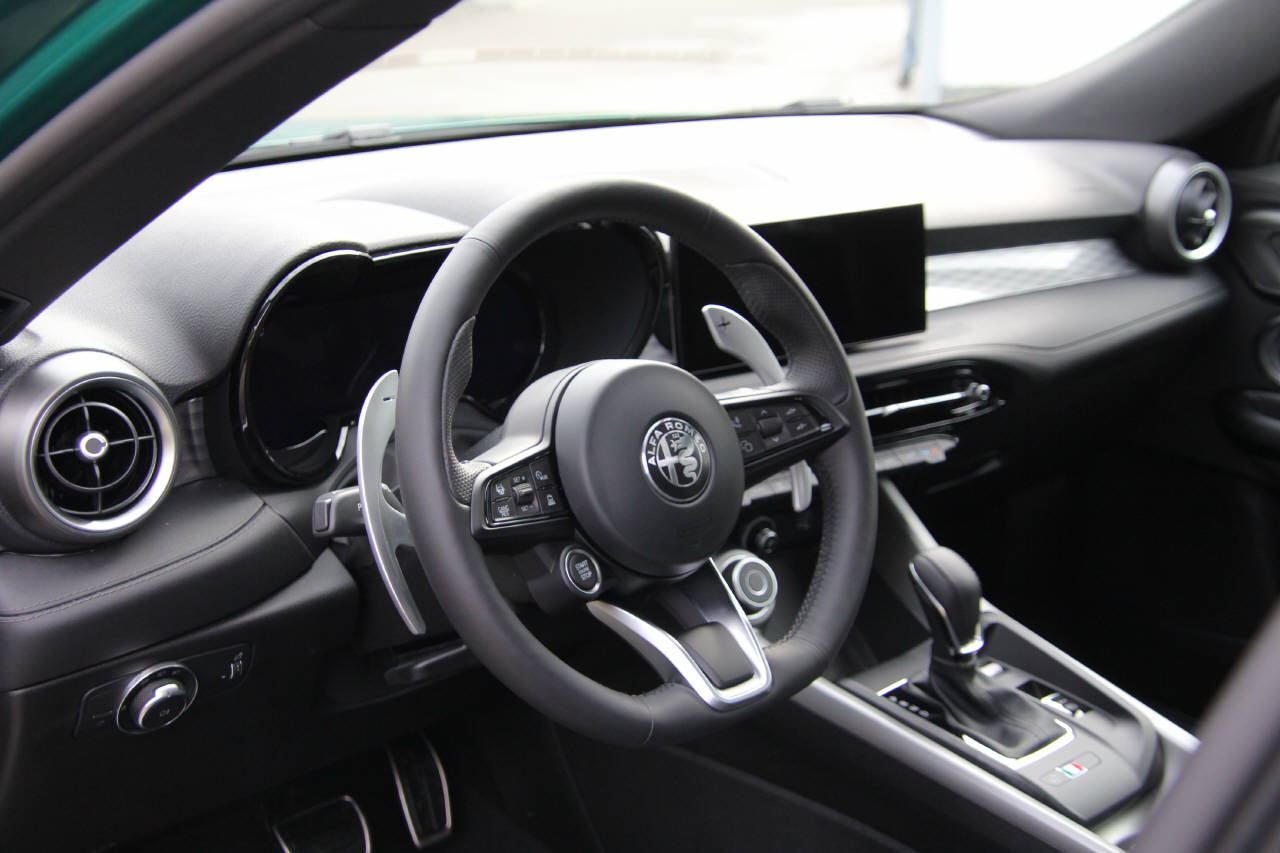ALFA ROMEO Tonale 1.5 Veloce Pack Premium Sky-image-9