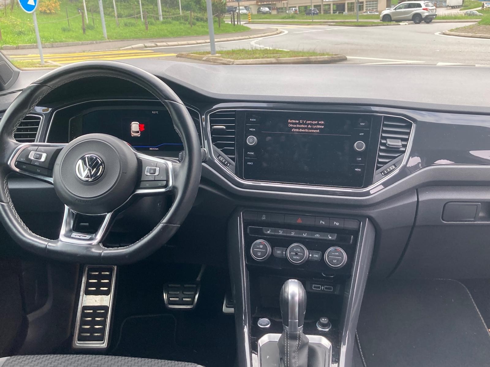 VW T-Roc 2.0 TSI Sport DSG 4Motion-image-6