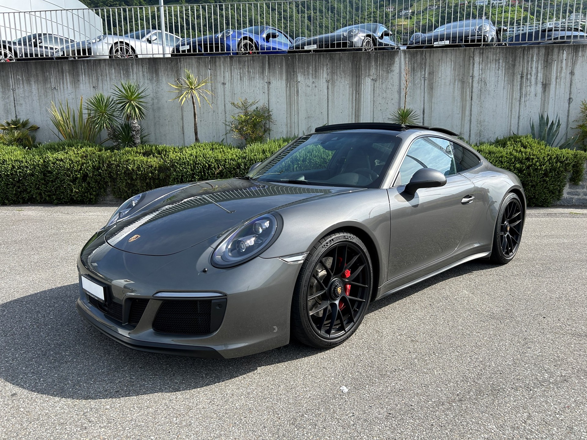 PORSCHE 911 Carrera 4 GTS PDK-image-0