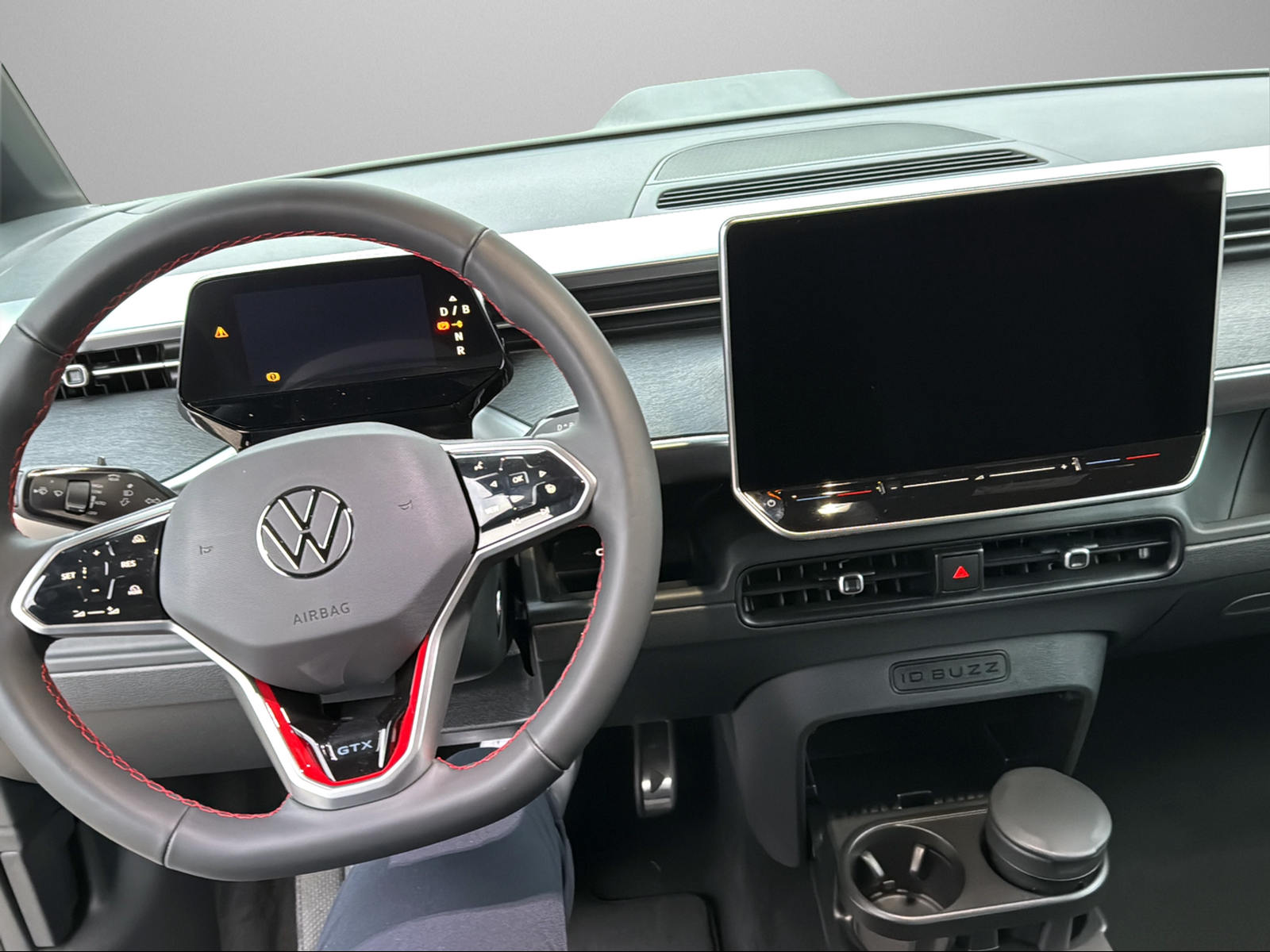 VW ID.Buzz LWB GTX 4 Motion-image-7
