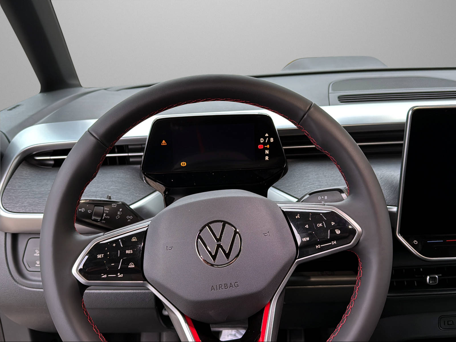VW ID.Buzz LWB GTX 4 Motion-image-8