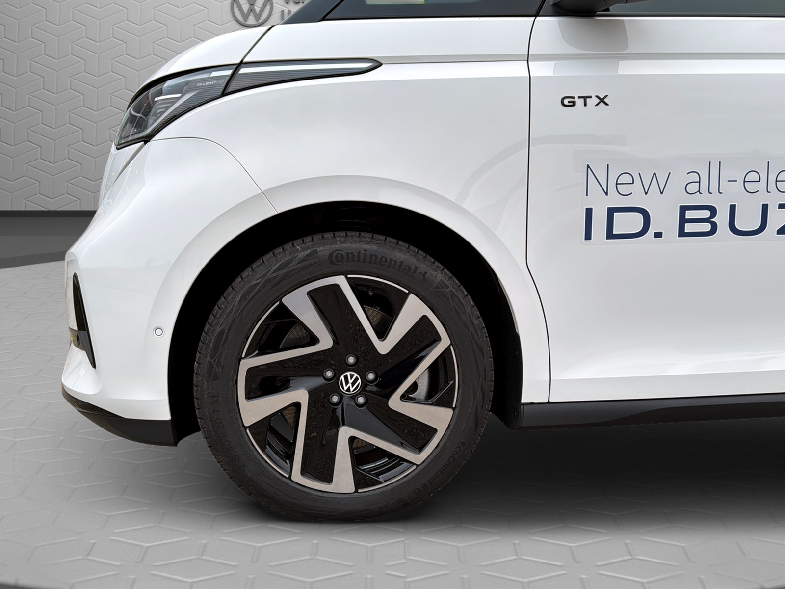 VW ID.Buzz LWB GTX 4 Motion-image-5