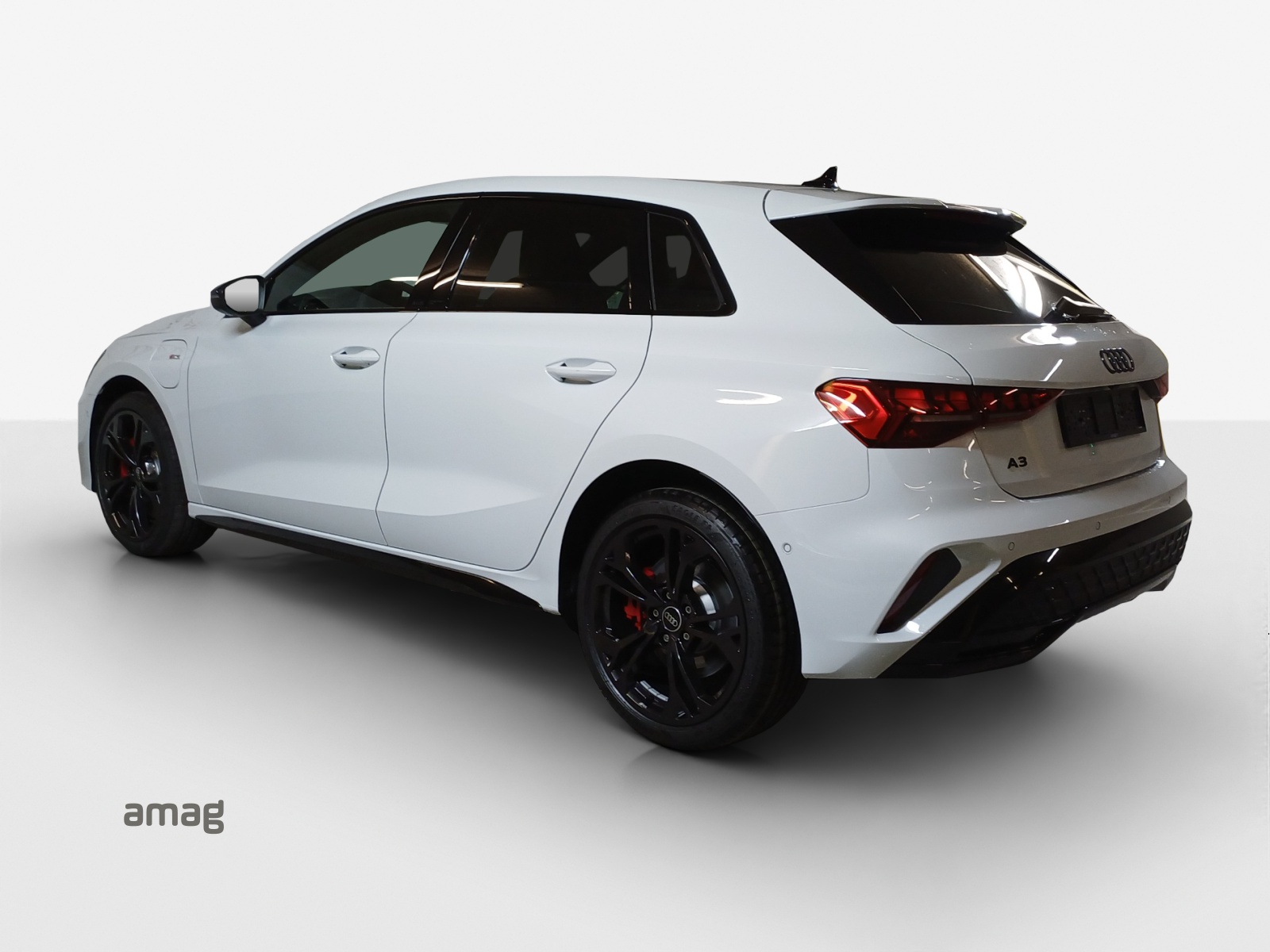 AUDI A3 Sportback 45 TFSI e S line S-tronic-image-2