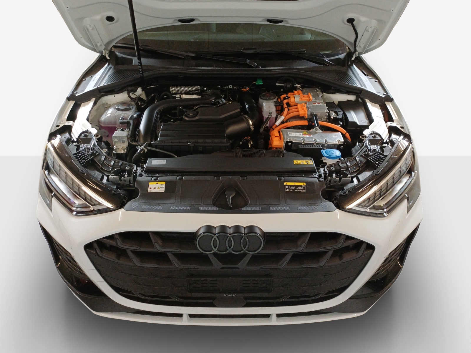 AUDI A3 Sportback 45 TFSI e S line S-tronic-image-14