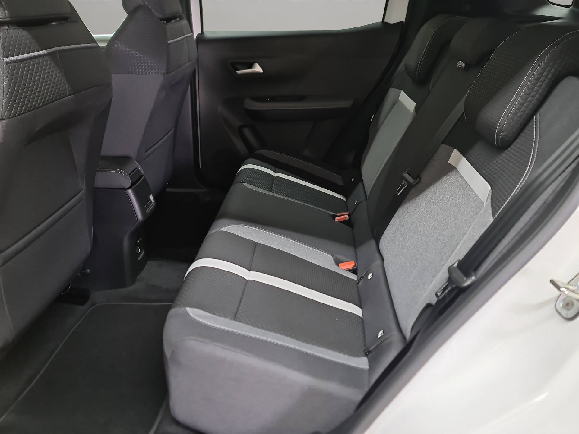 OPEL Frontera-e GS electric-image-8