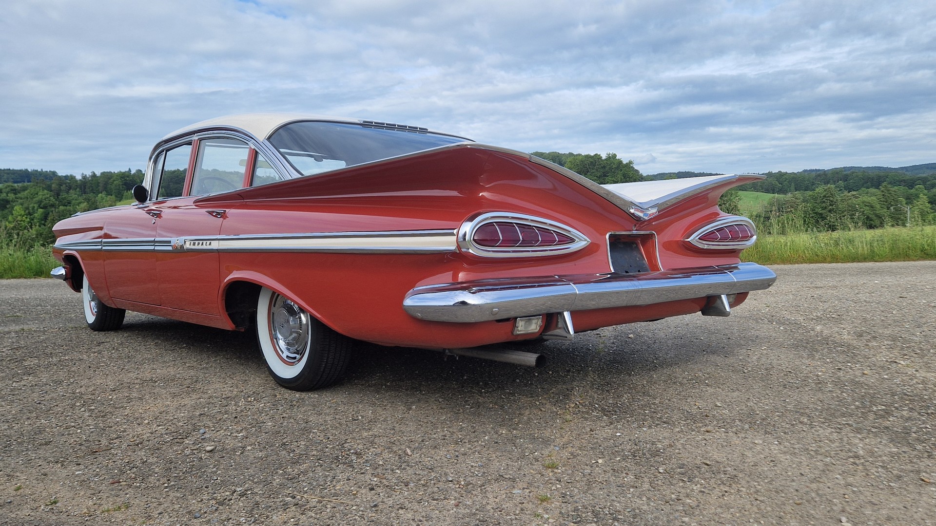CHEVROLET Impala-image-1