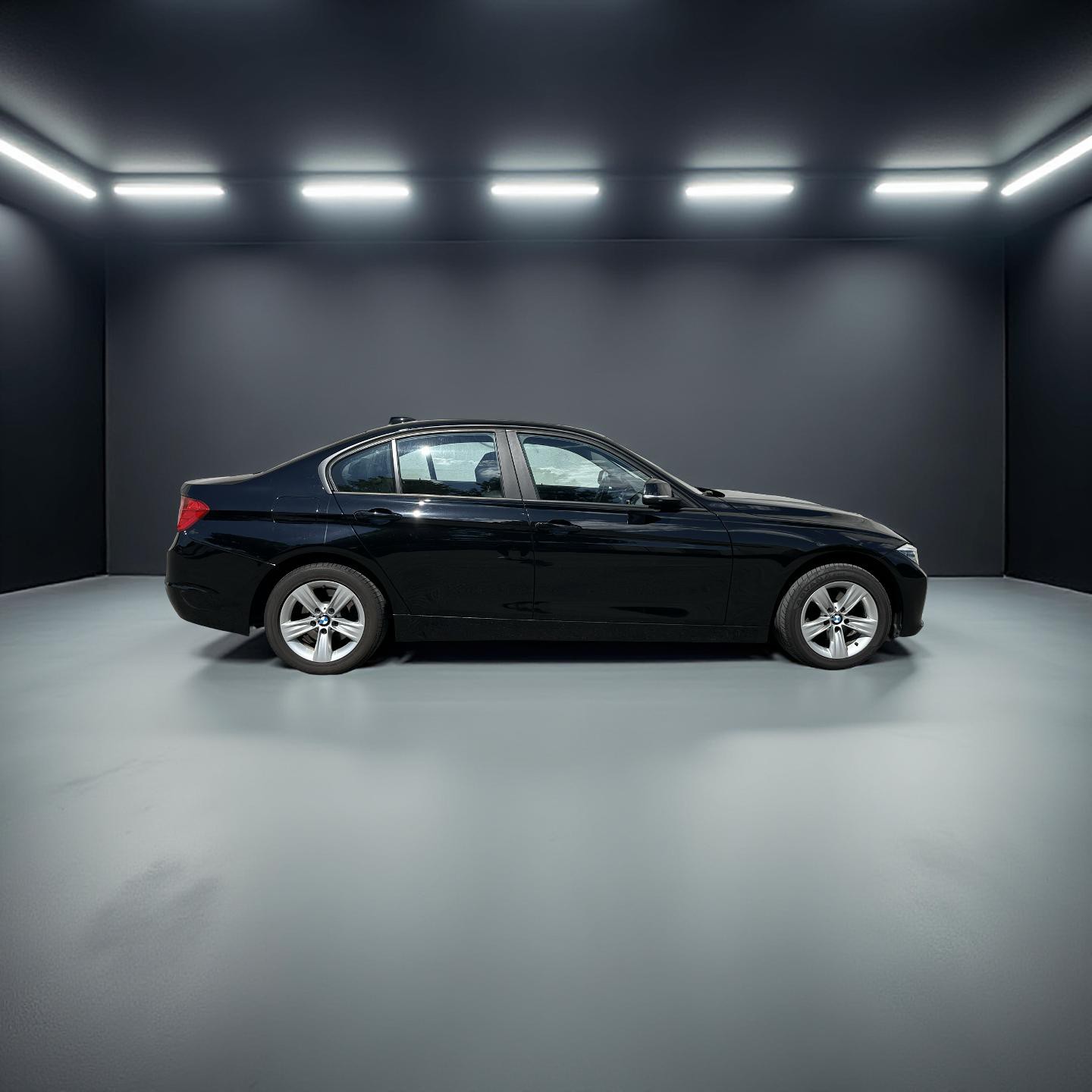 BMW 320i xDrive Steptronic-image-2