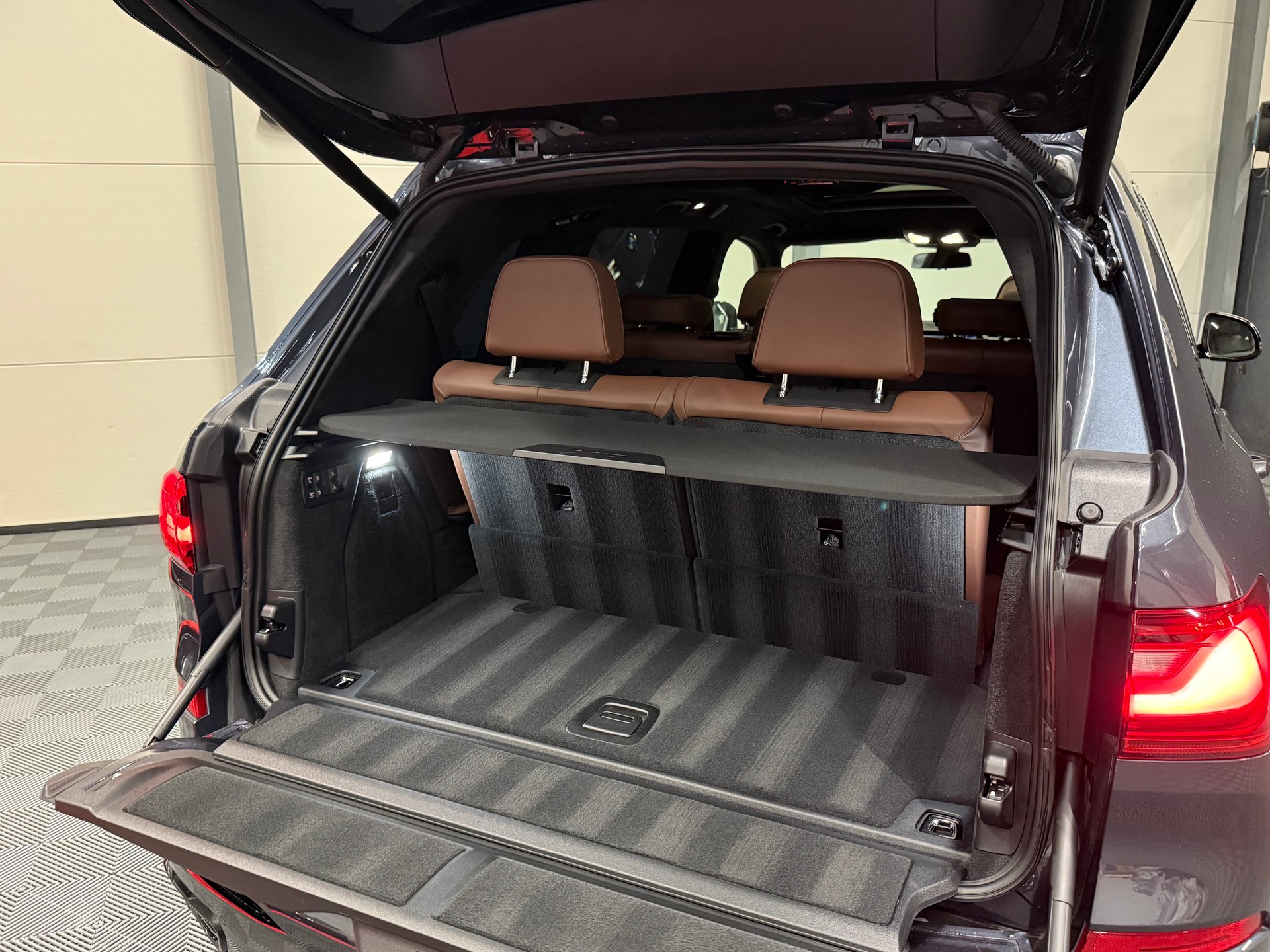 BMW X7 40i xDrive SAG M-Sport-image-15