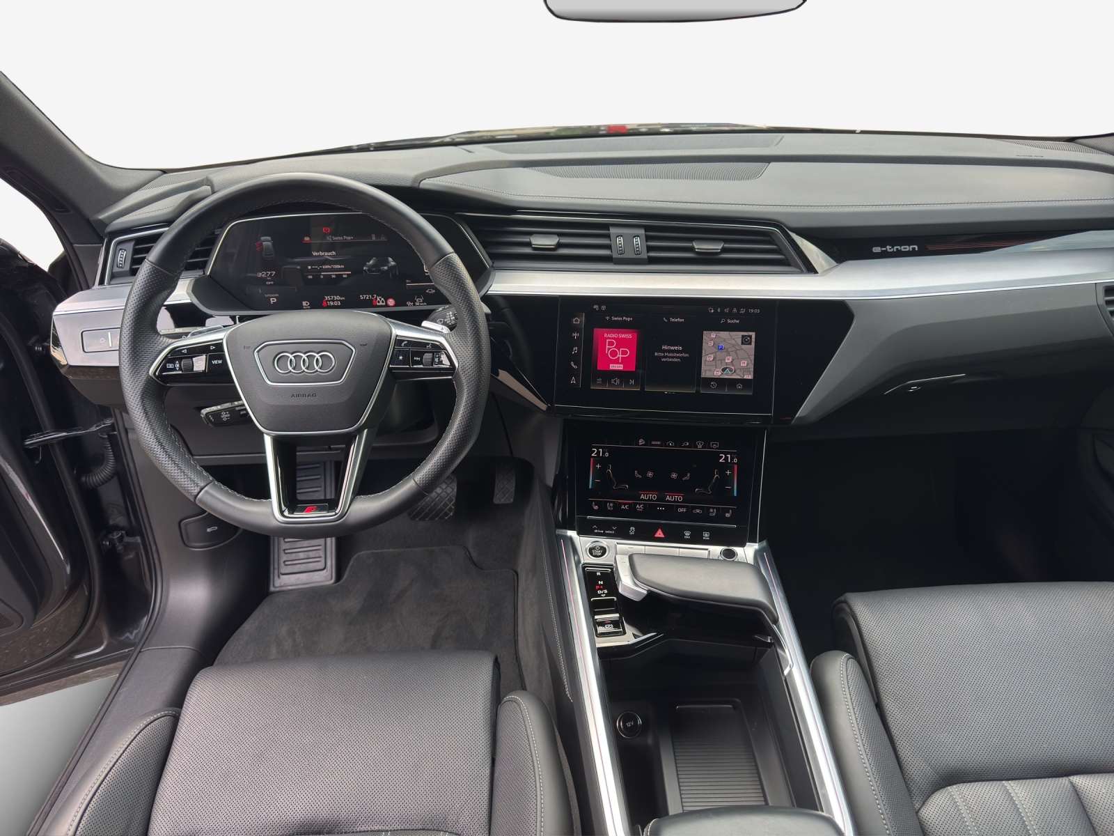 AUDI e-tron SB 55 quattro-image-9