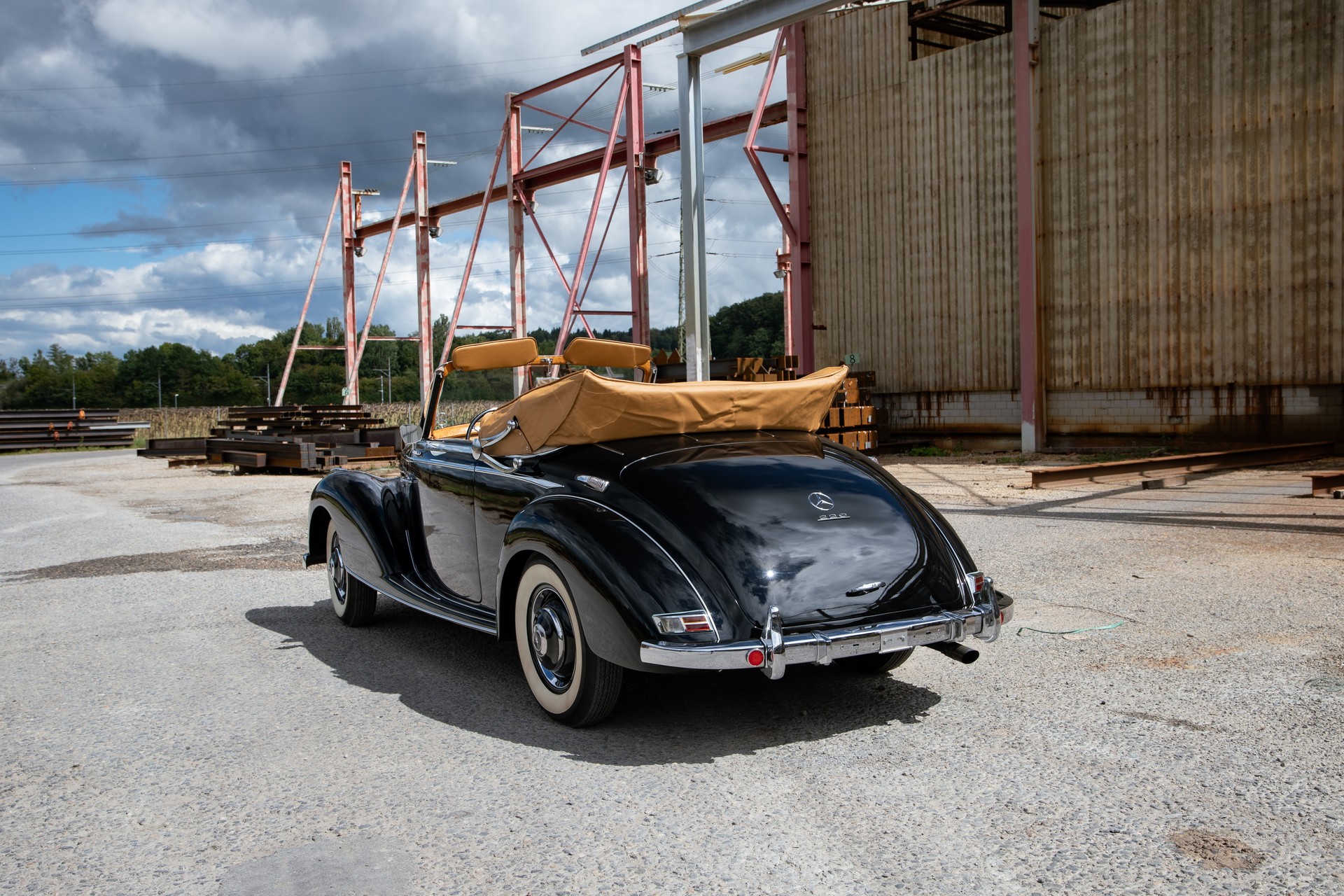 MERCEDES-BENZ 220 Cabriolet A (W187)-image-4