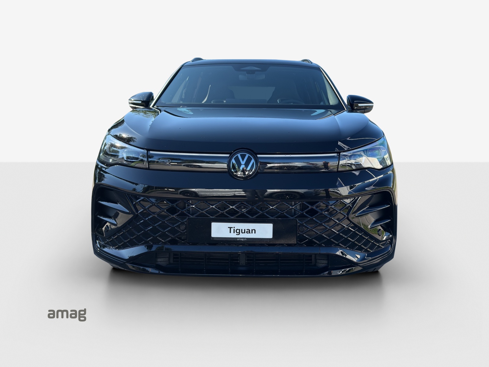 VW Tiguan 2.0 TSI DSG R-Line 4Motion-image-6